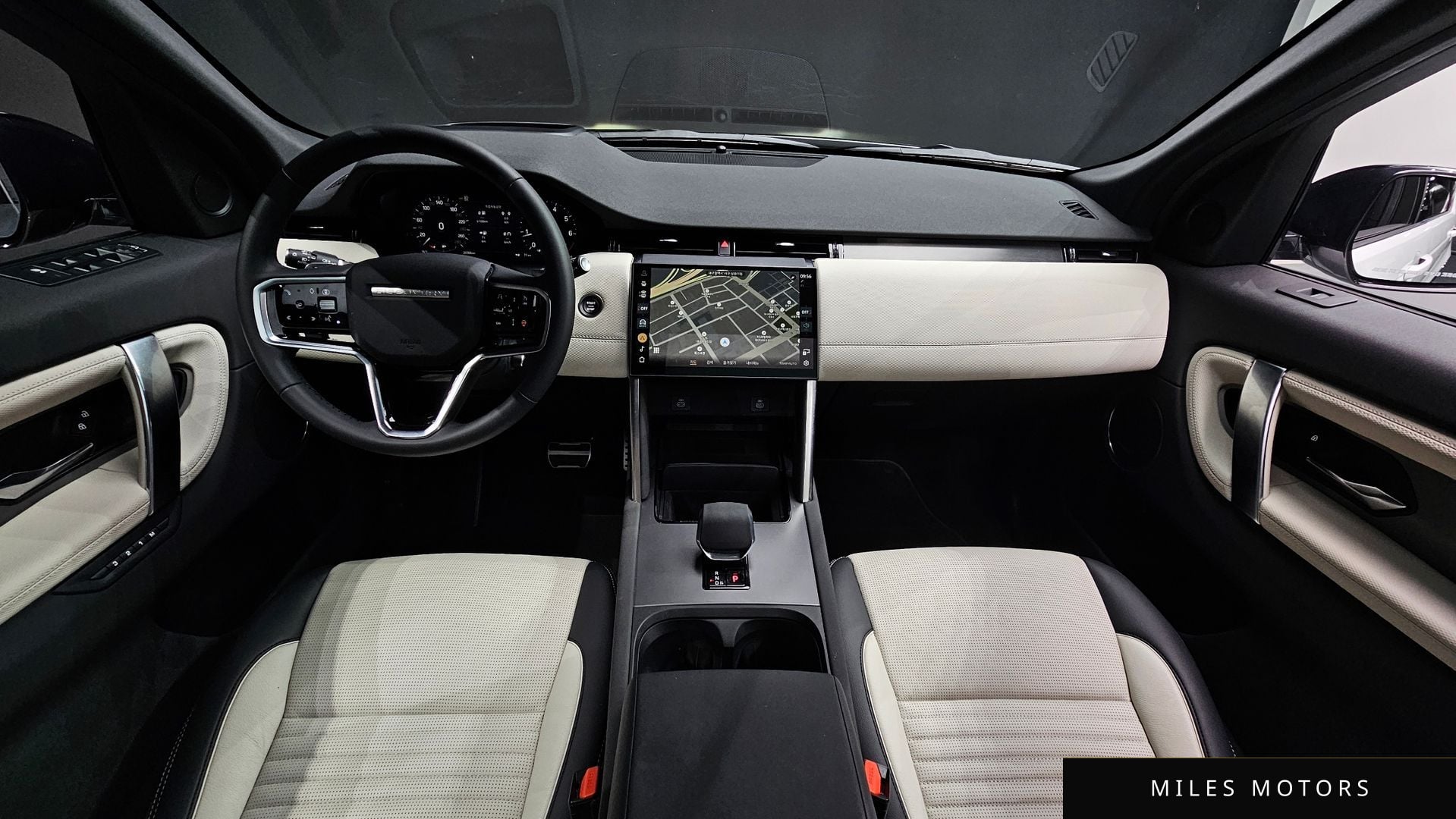 Land Rover Discovery Sport 2025 — миниатюра 7