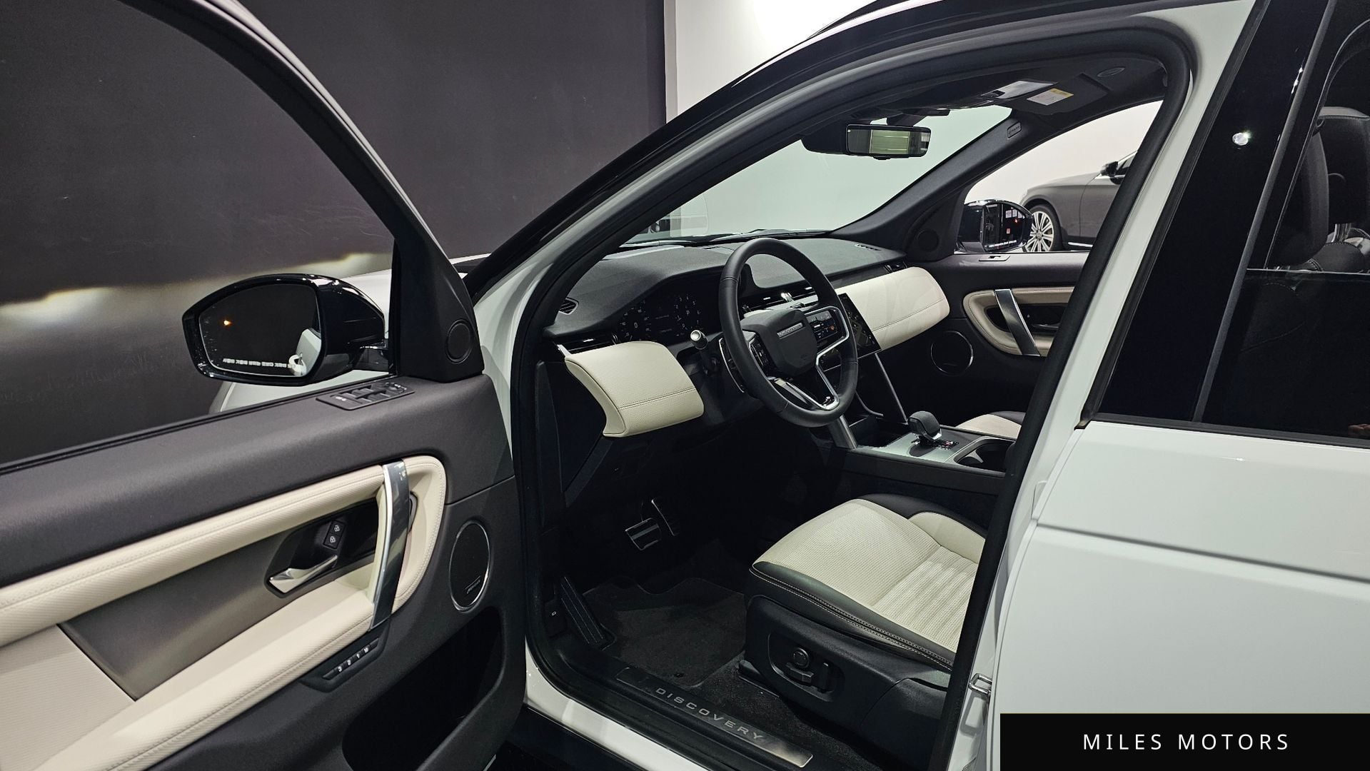 Land Rover Discovery Sport 2025 — миниатюра 10