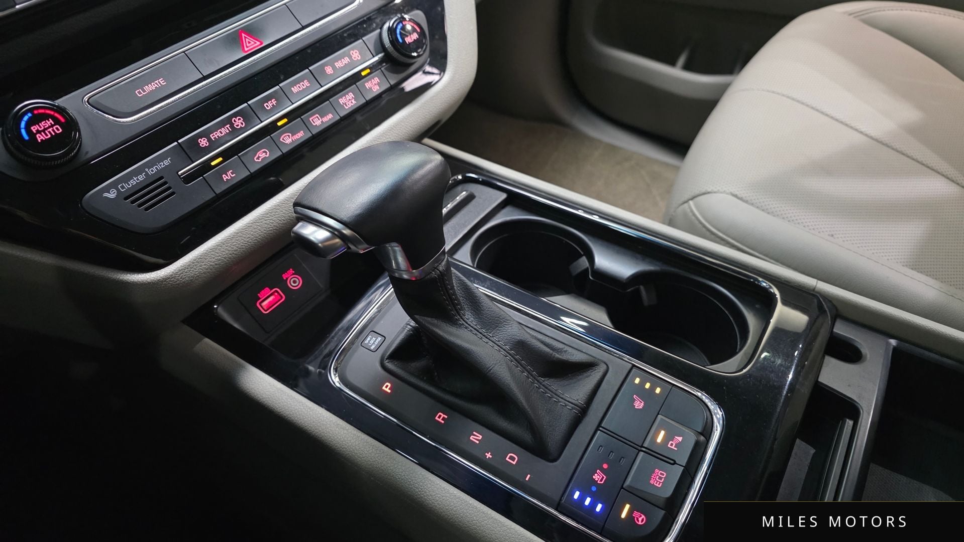 Kia Canival 2018 — миниатюра 12