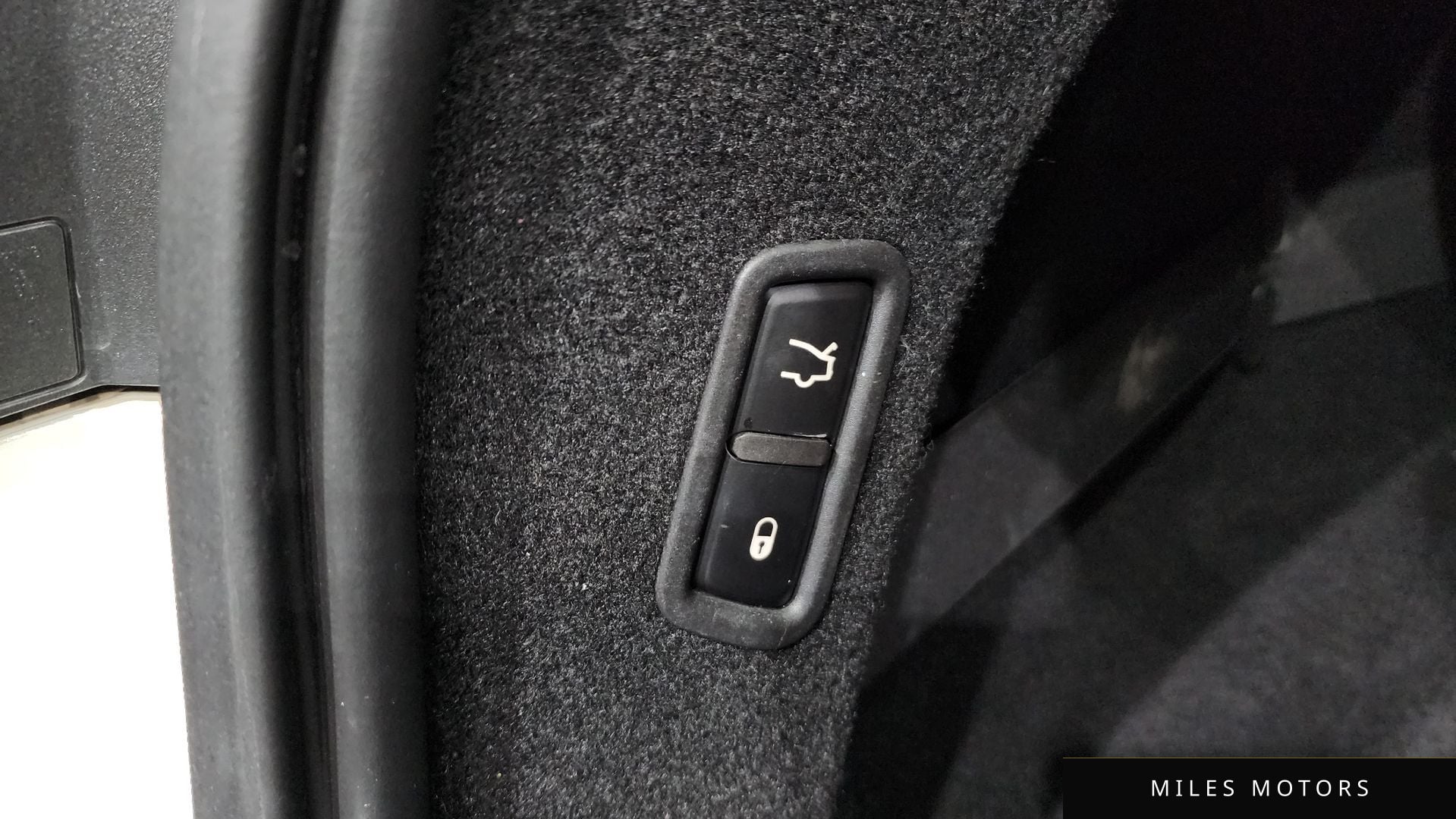 Maserati 르반떼 2018 — миниатюра 33