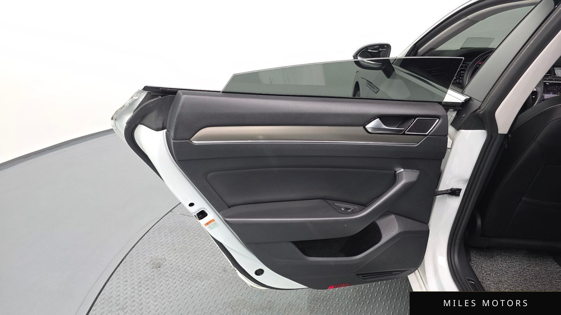 Volkswagen 아테온 2019 — миниатюра 15