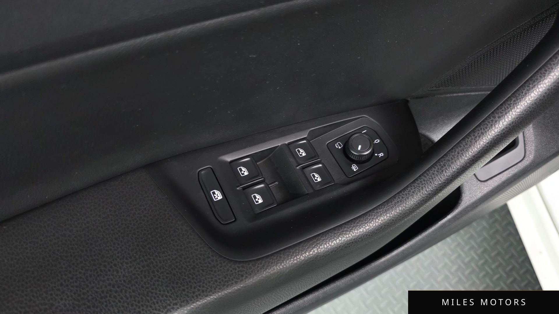 Volkswagen 아테온 2019 — миниатюра 28