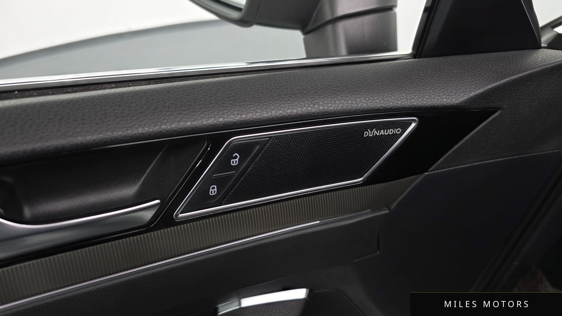 Volkswagen 아테온 2019 — миниатюра 32