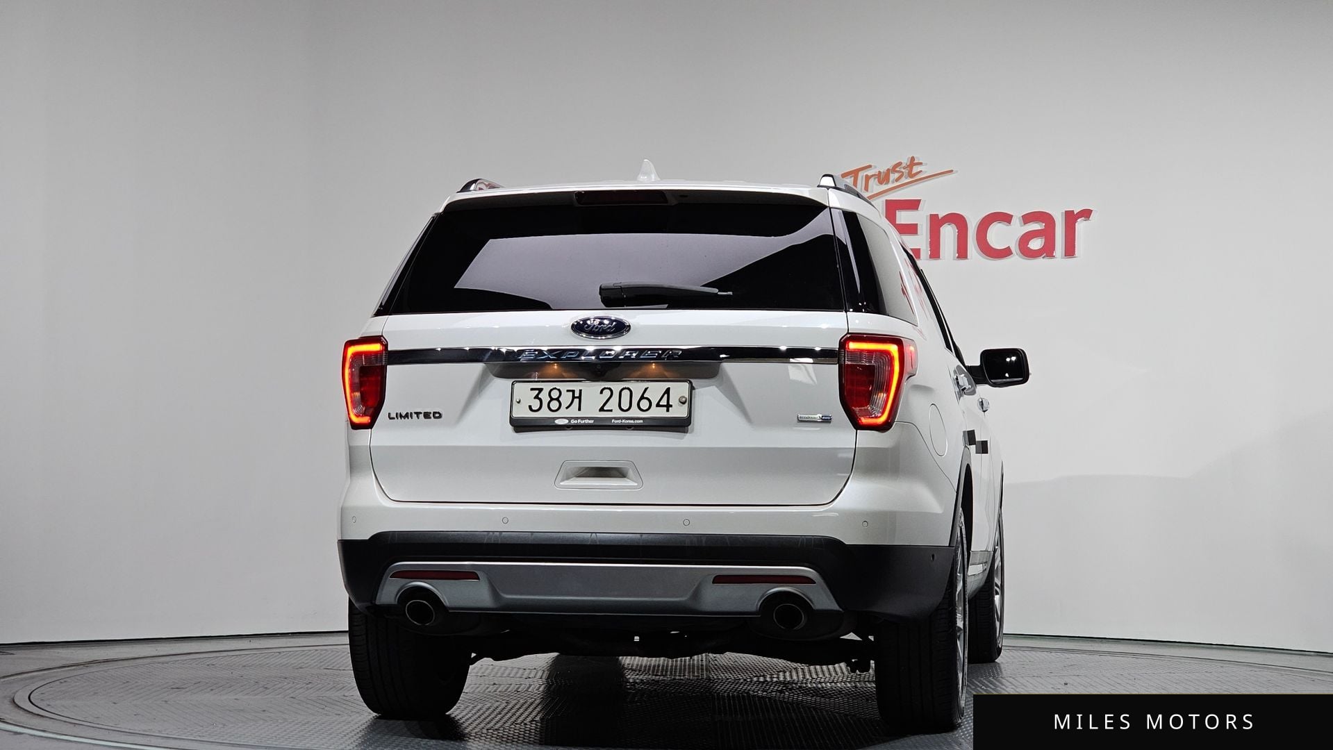 Ford Explorer 2017 — миниатюра 4