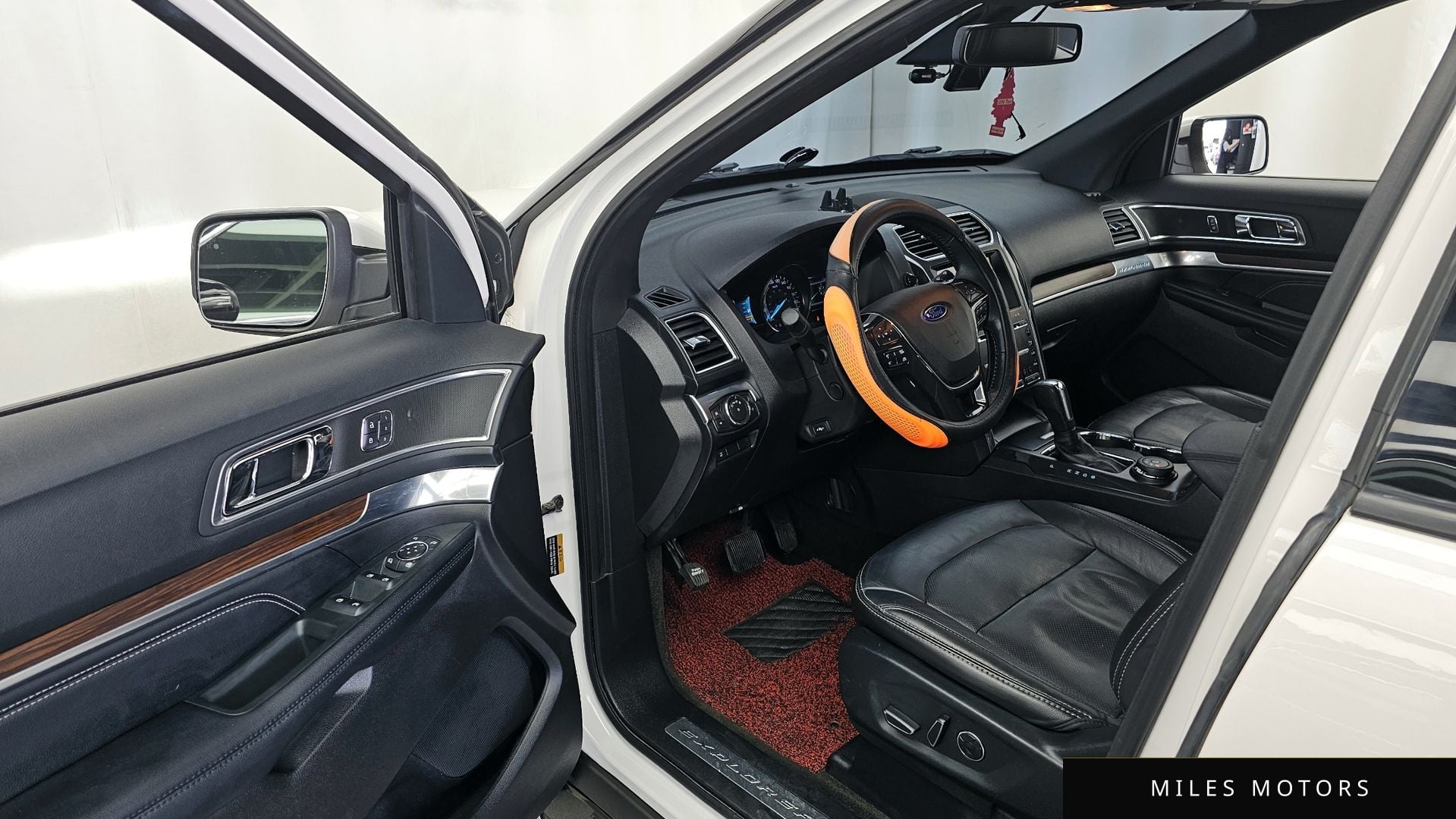 Ford Explorer 2017 — миниатюра 13