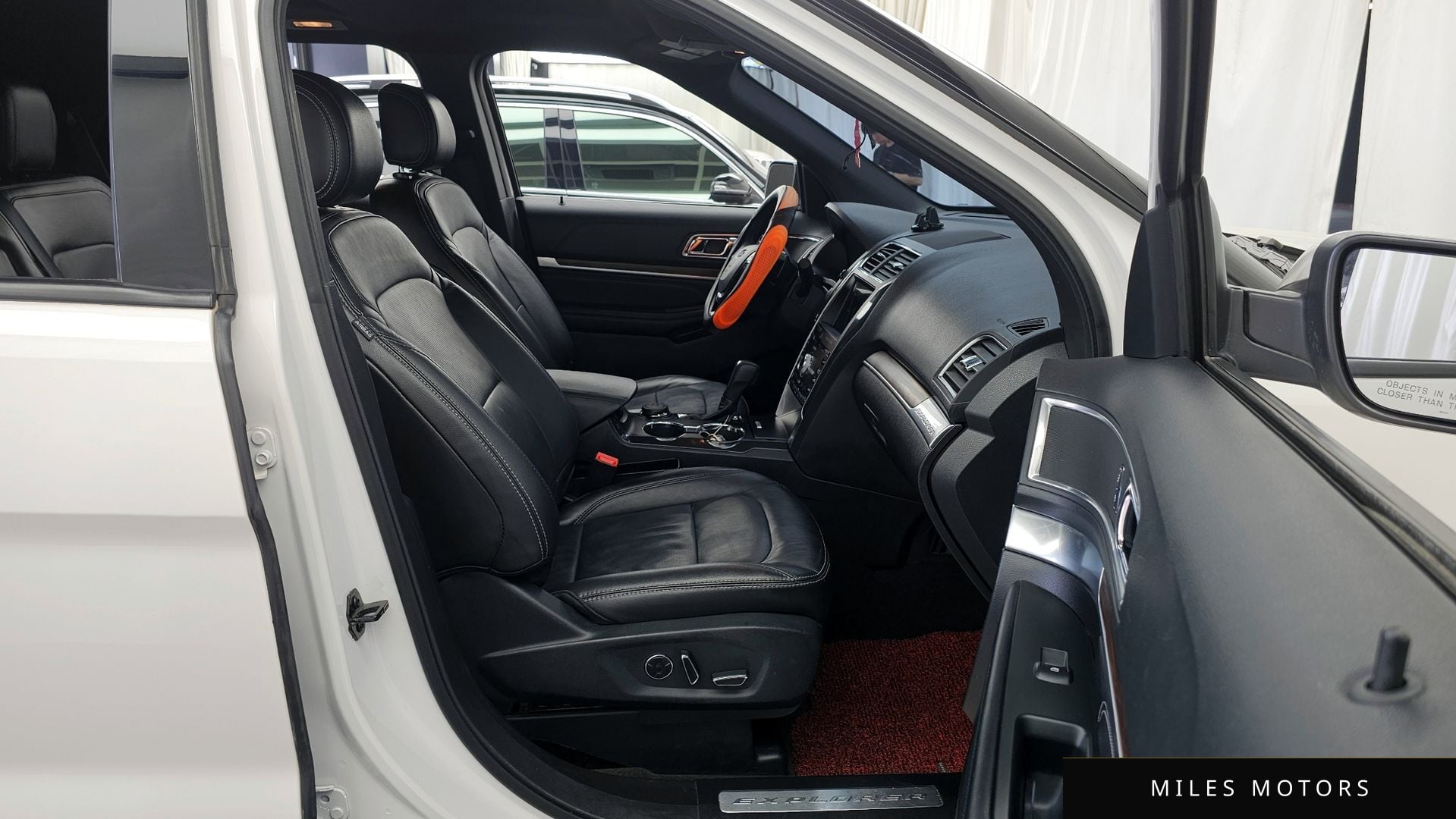 Ford Explorer 2017 — миниатюра 17