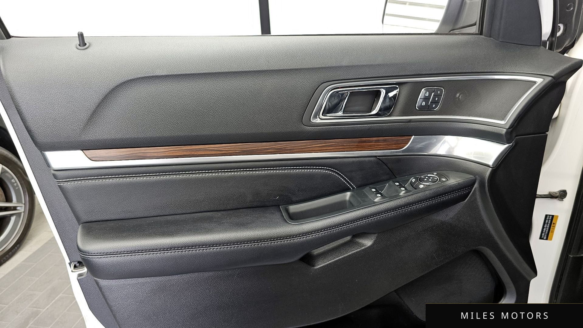 Ford Explorer 2017 — миниатюра 14