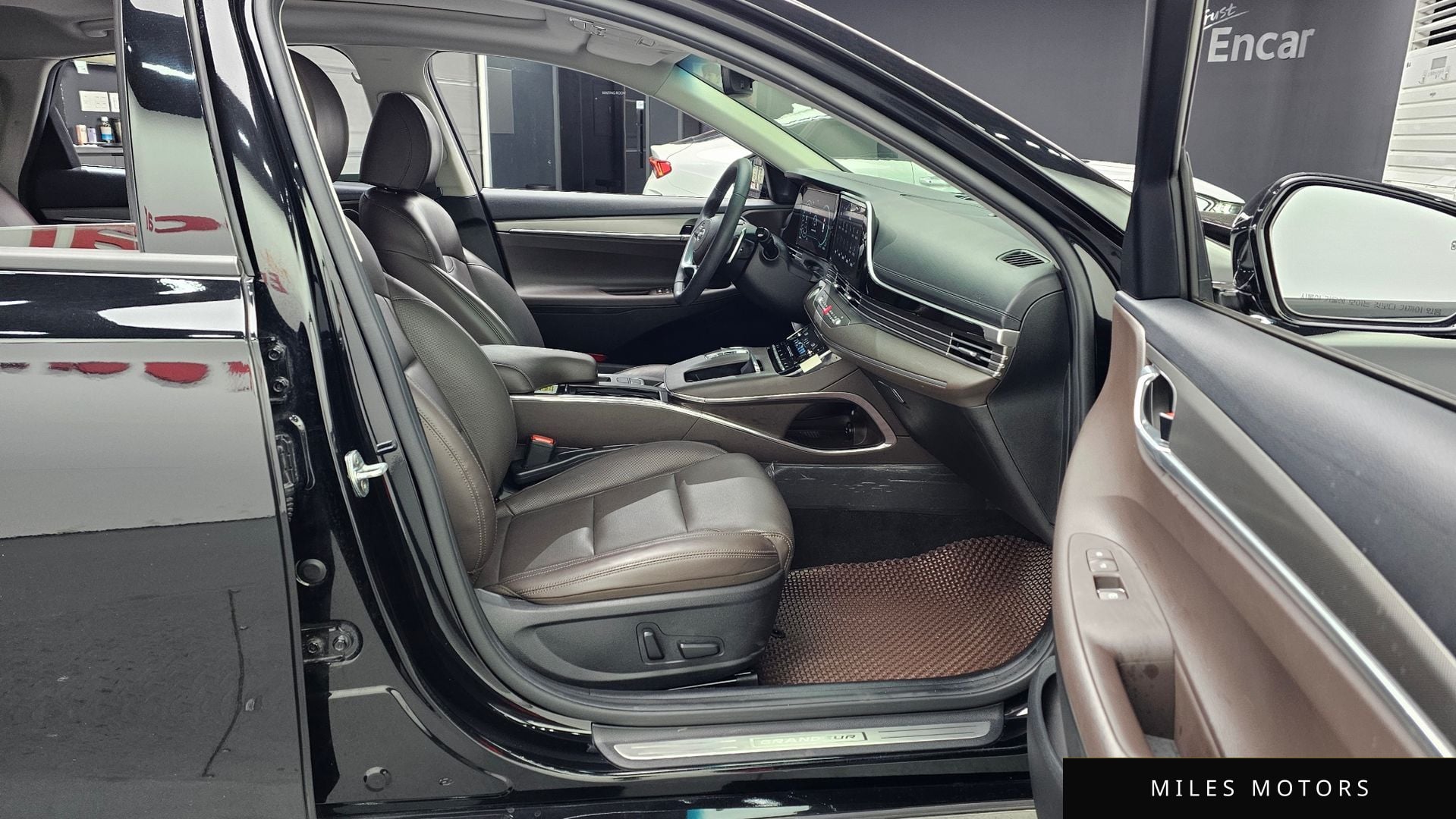 Hyundai Grandeur 2023 — миниатюра 17