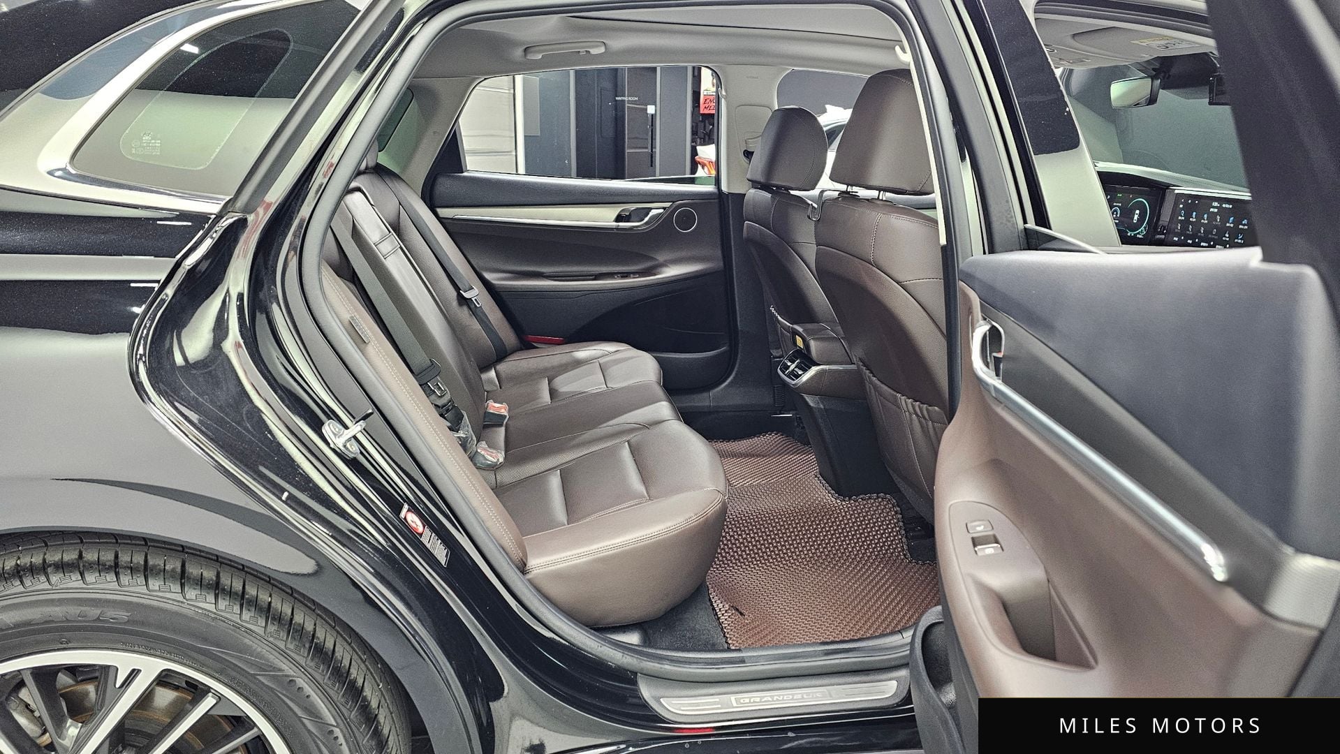 Hyundai Grandeur 2023 — миниатюра 18