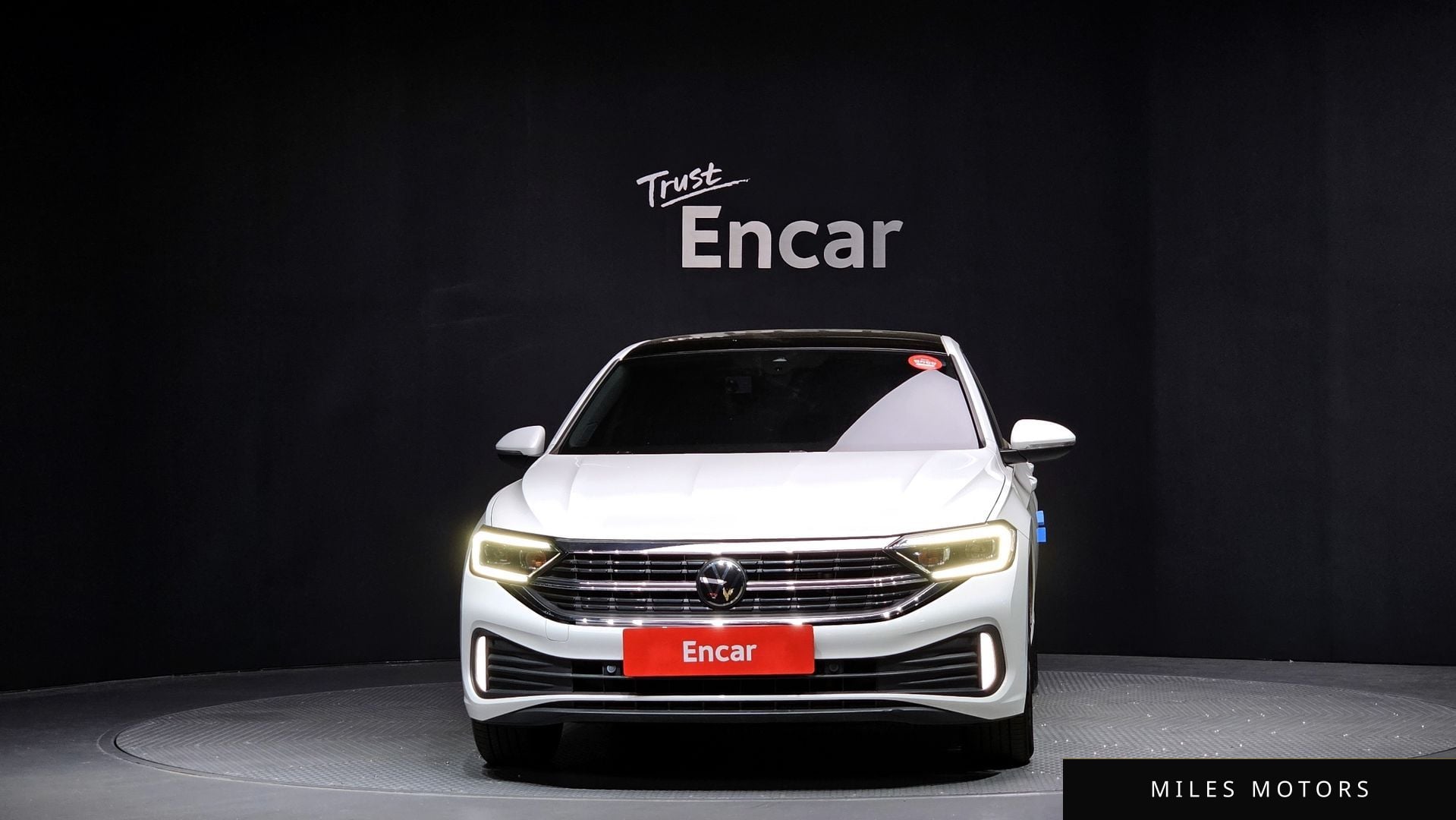 Volkswagen 제타 2023 — миниатюра 3