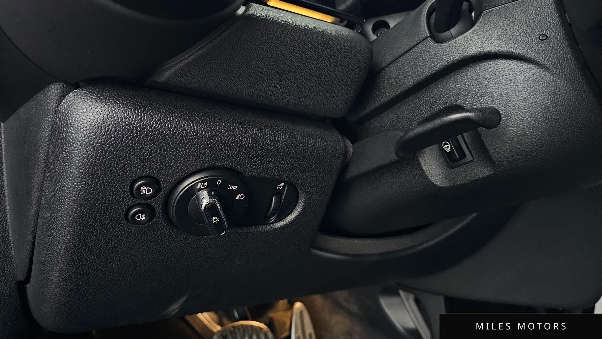 MINI 쿠퍼 S 2022 — миниатюра 13