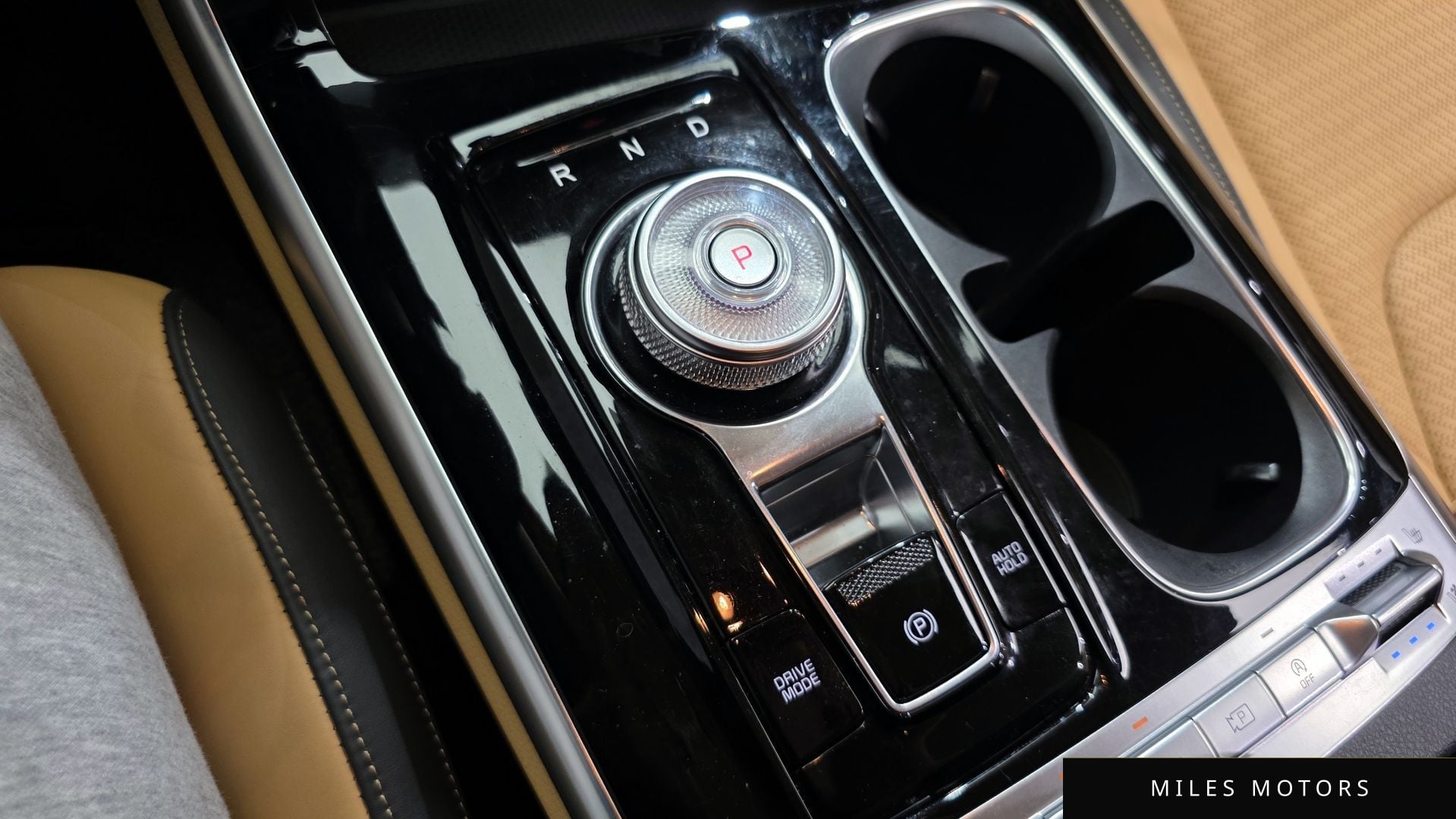 Kia Carnival 2023 — миниатюра 12