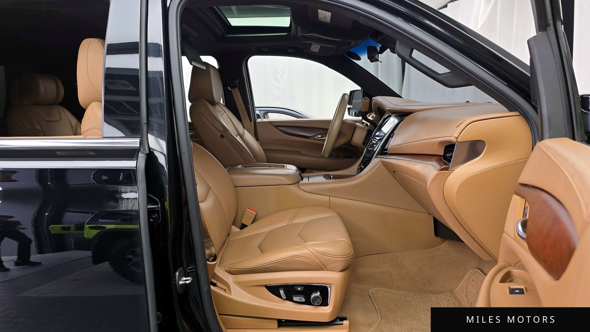 Cadillac 에스컬레이드 2017 — миниатюра 11