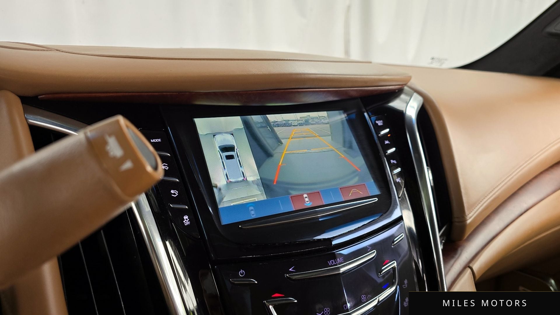 Cadillac 에스컬레이드 2017 — миниатюра 15