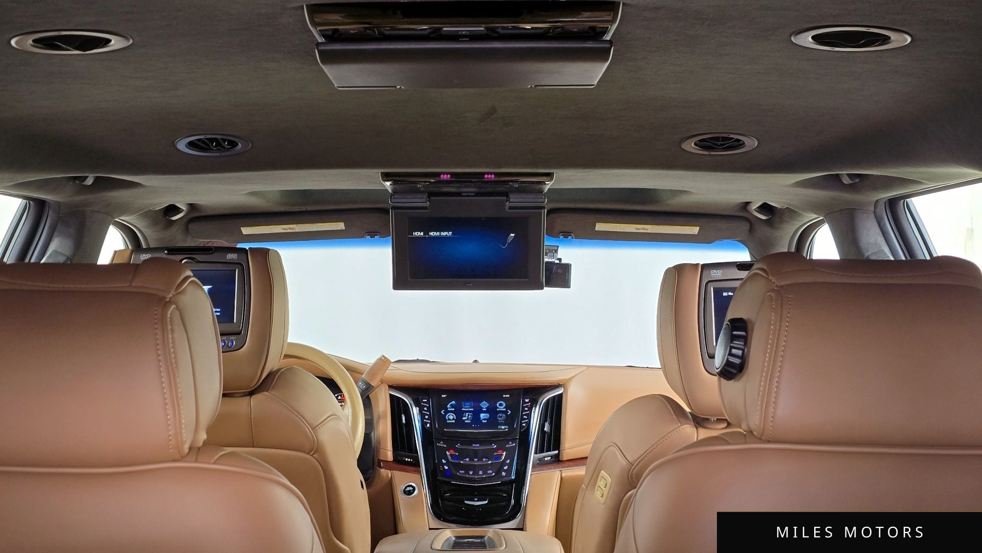 Cadillac 에스컬레이드 2017 — миниатюра 19