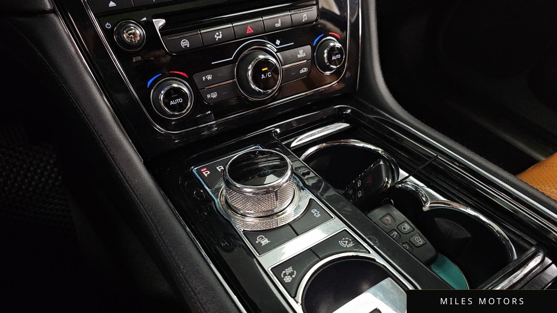 Jaguar All New XJ 2016 — миниатюра 9