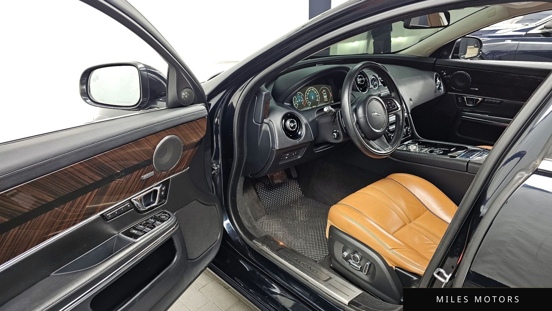 Jaguar All New XJ 2016 — миниатюра 10