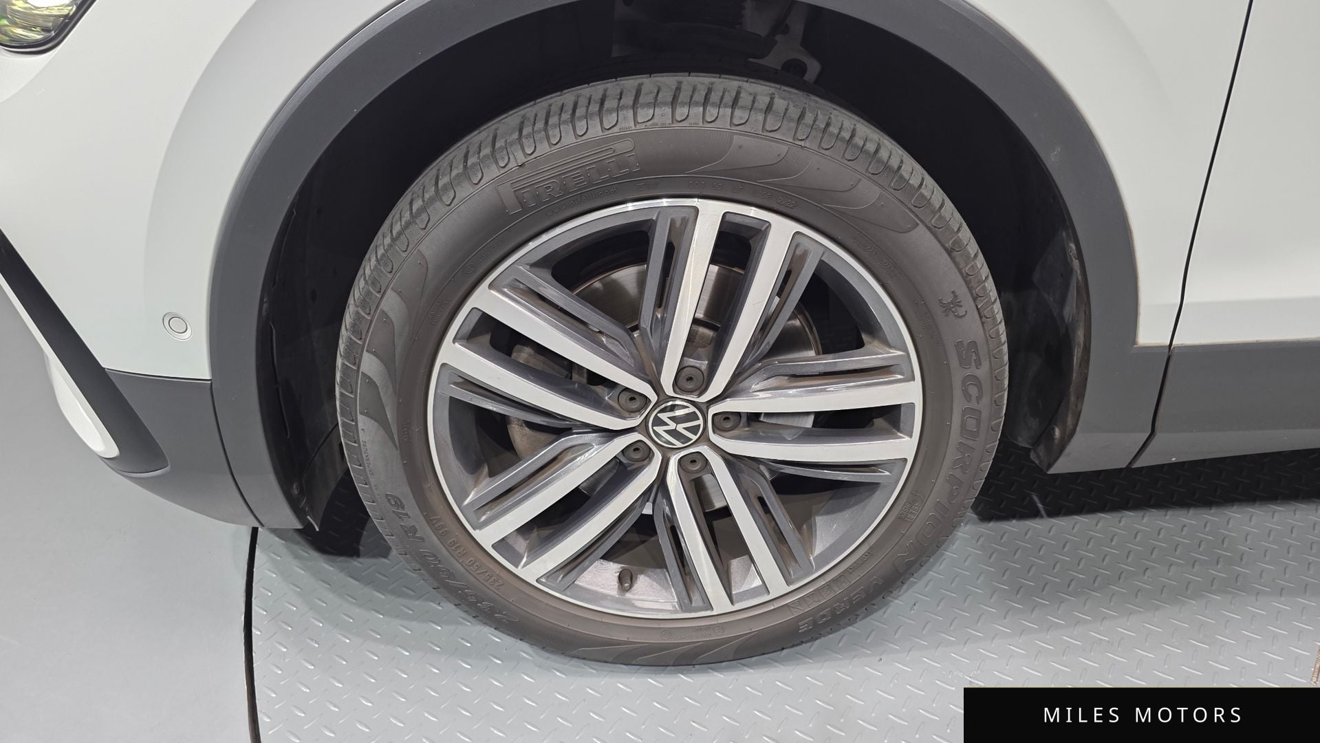 Volkswagen Tiguan 2023 — миниатюра 5