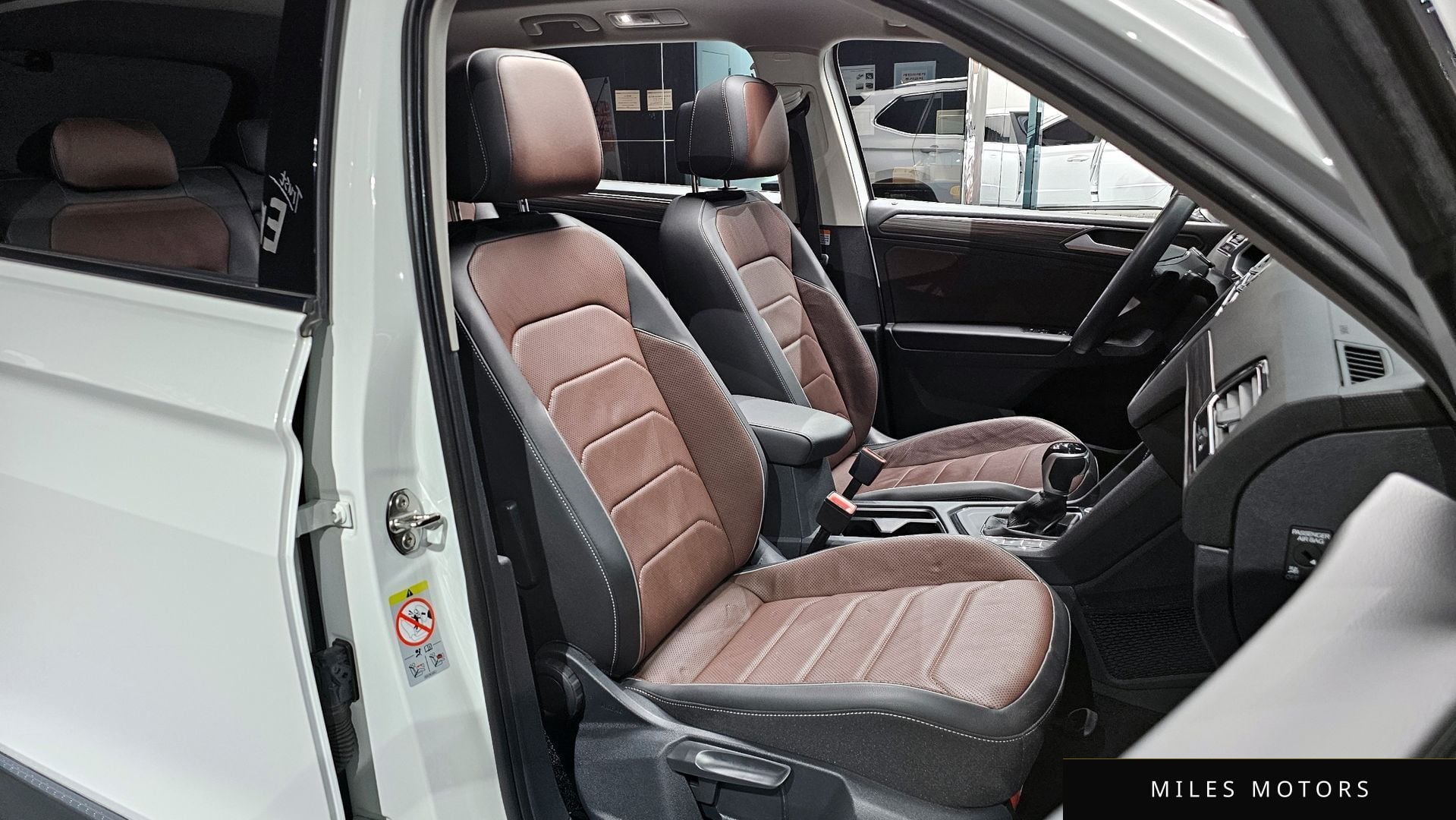 Volkswagen Tiguan 2023 — миниатюра 11
