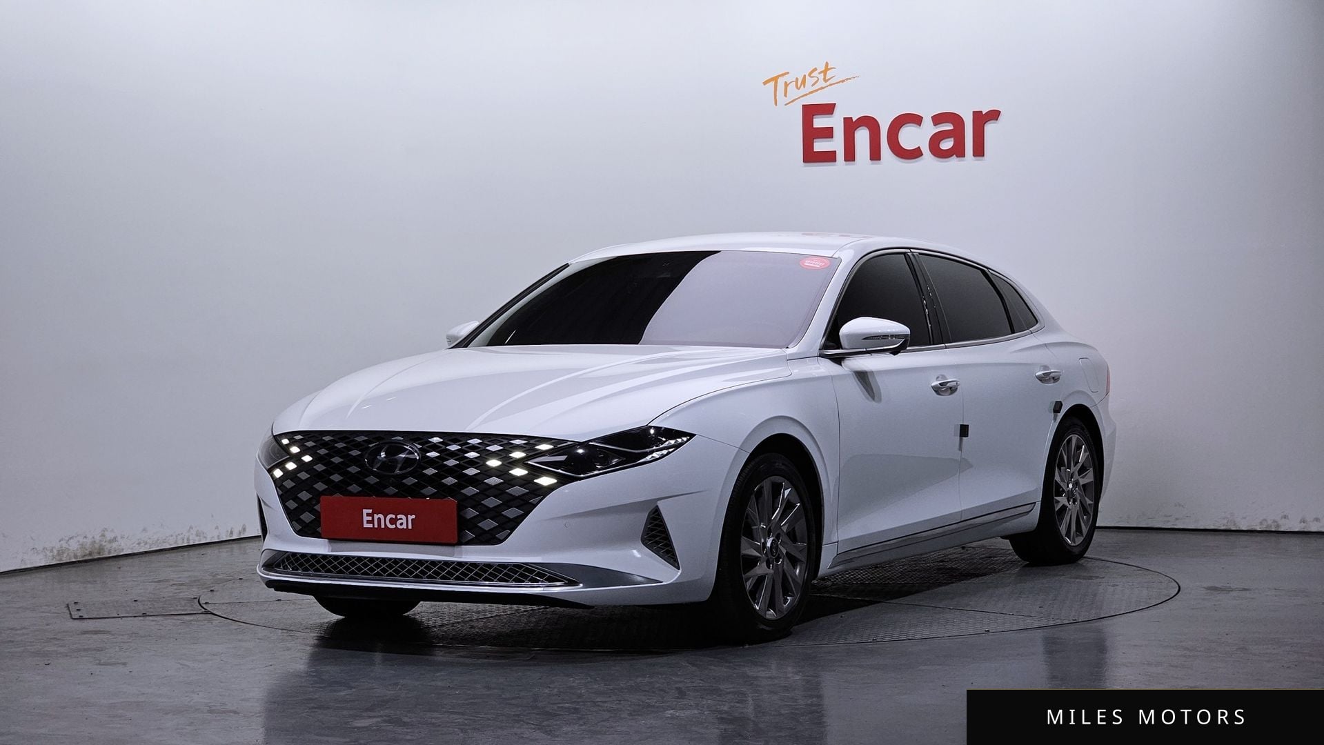 Hyundai Grandeur 2021 — фото 1 из 12