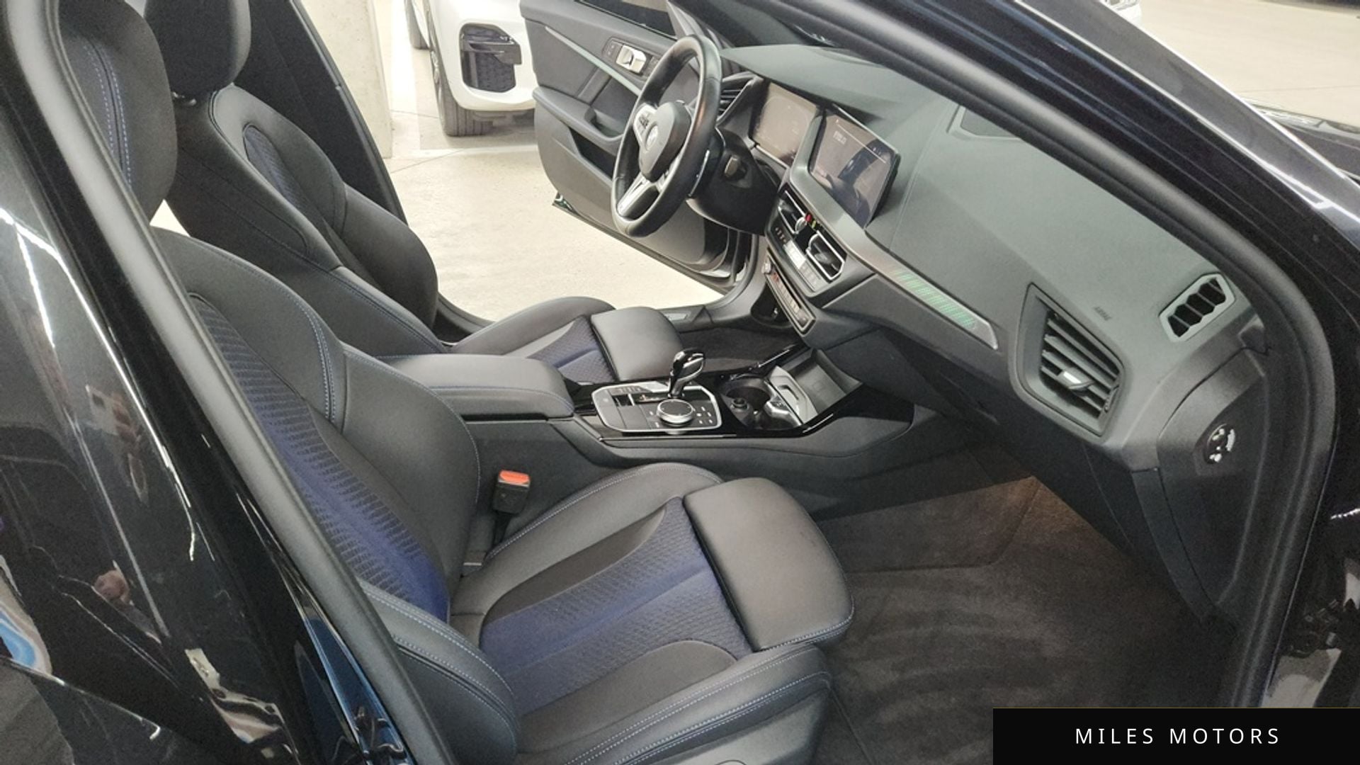 BMW 1 Series (F40) 2024 — миниатюра 12