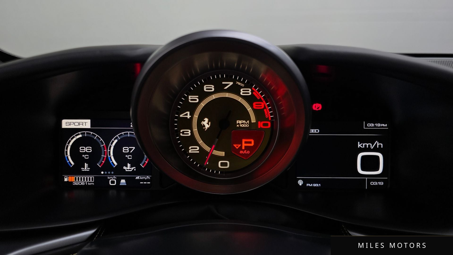 Ferrari GTC4 Lusso 2020 — миниатюра 8
