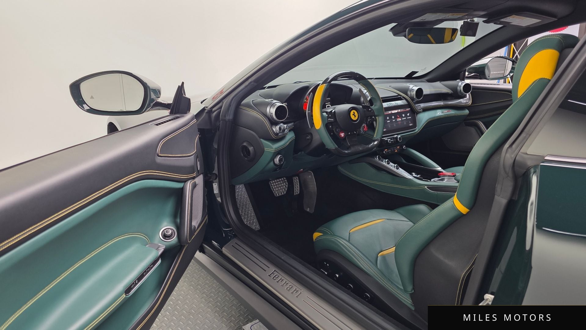 Ferrari GTC4 Lusso 2020 — миниатюра 10