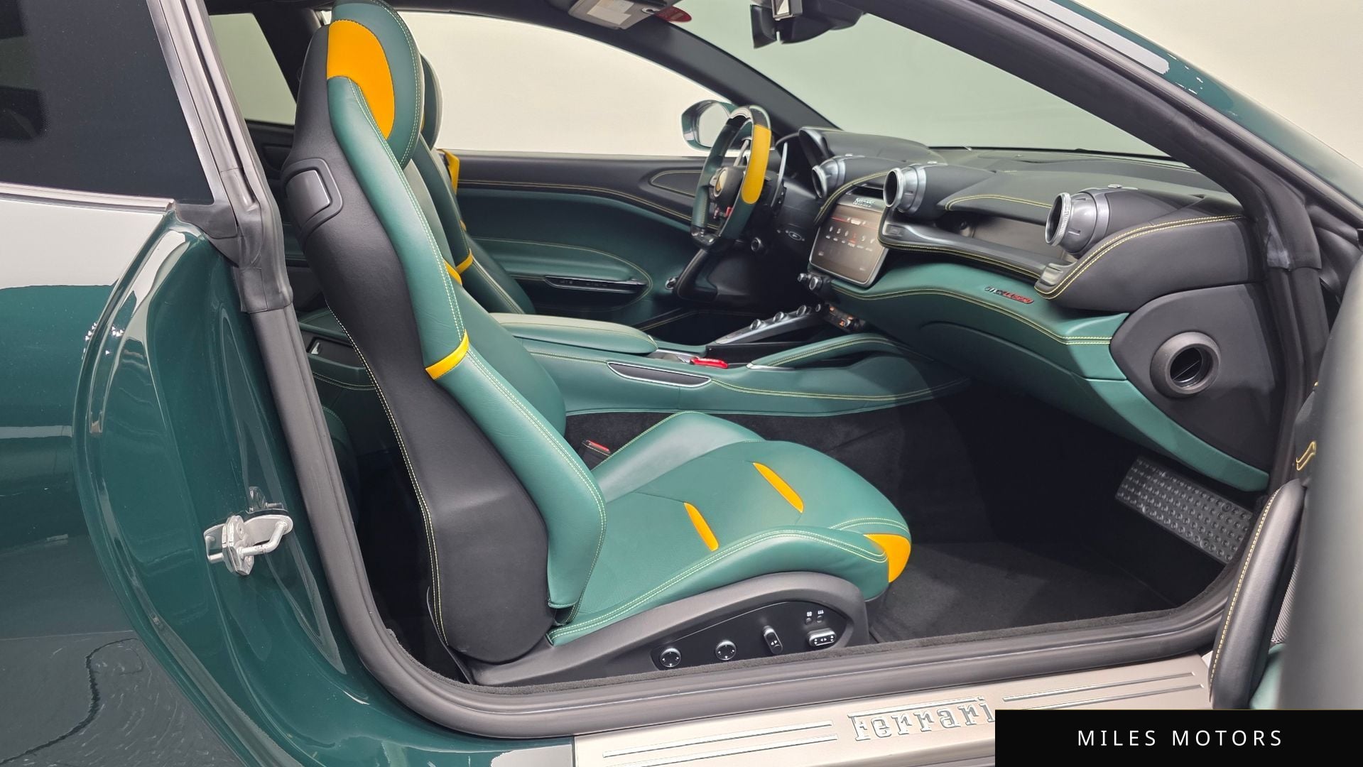 Ferrari GTC4 Lusso 2020 — миниатюра 11