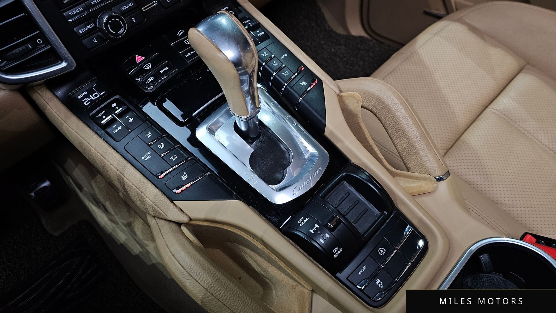 Porsche Cayenne 2015 — миниатюра 9