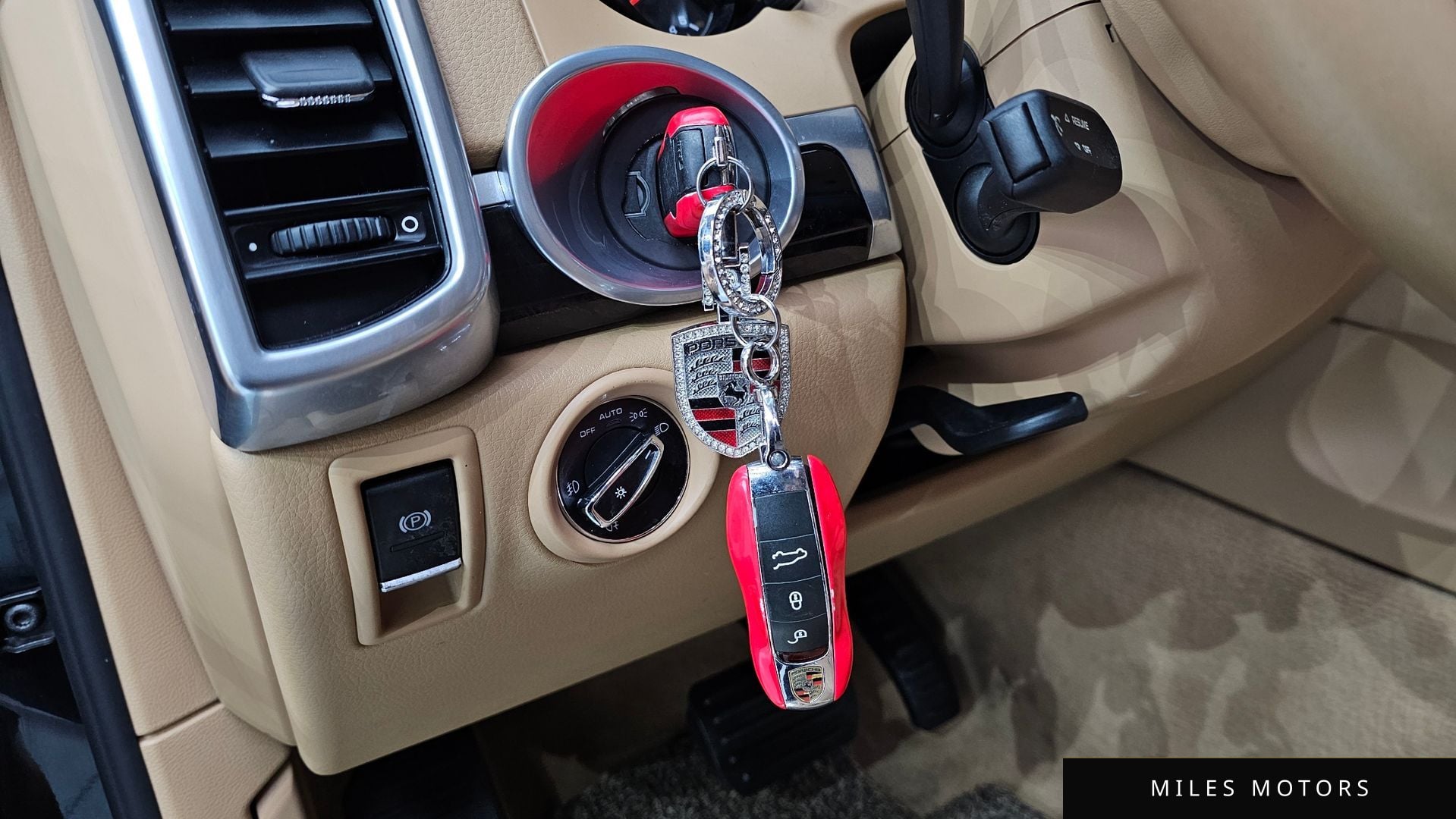 Porsche Cayenne 2015 — миниатюра 12