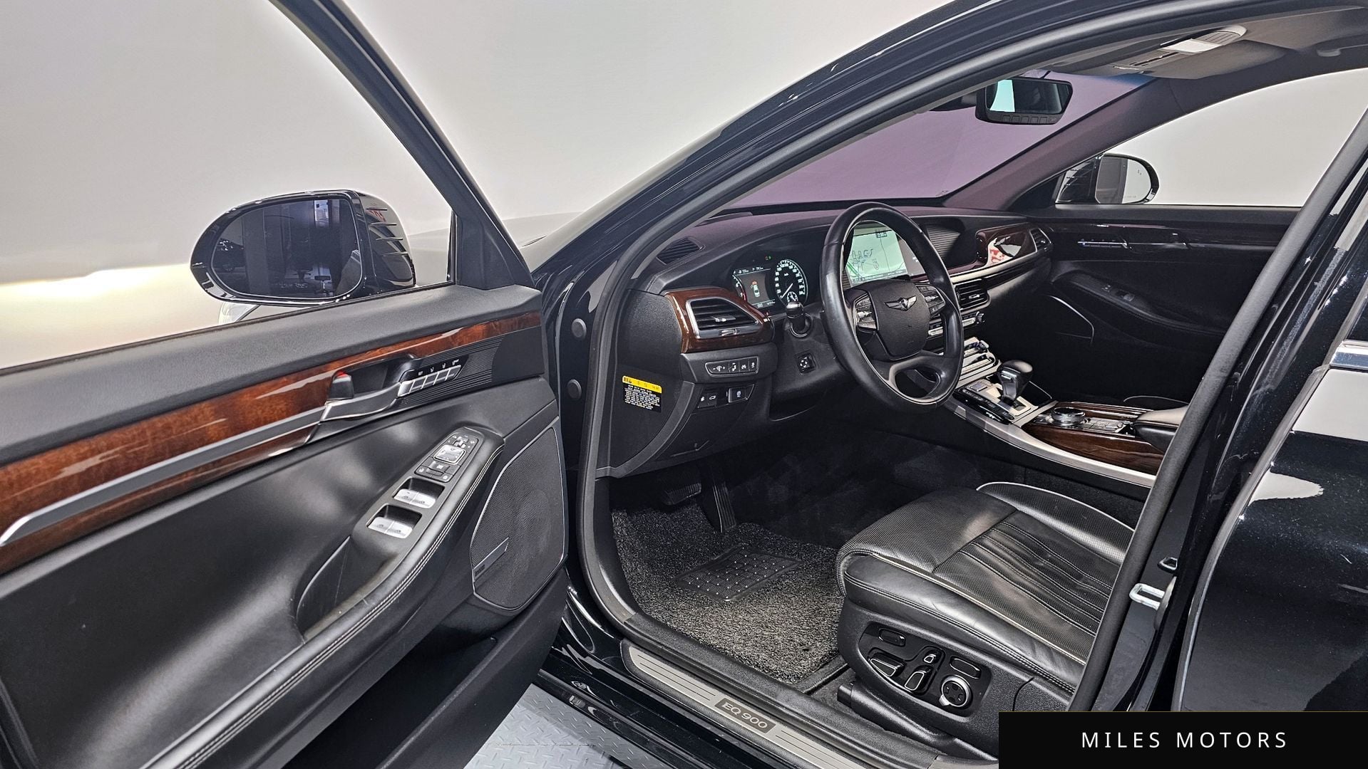 Genesis EQ900 2016 — миниатюра 13