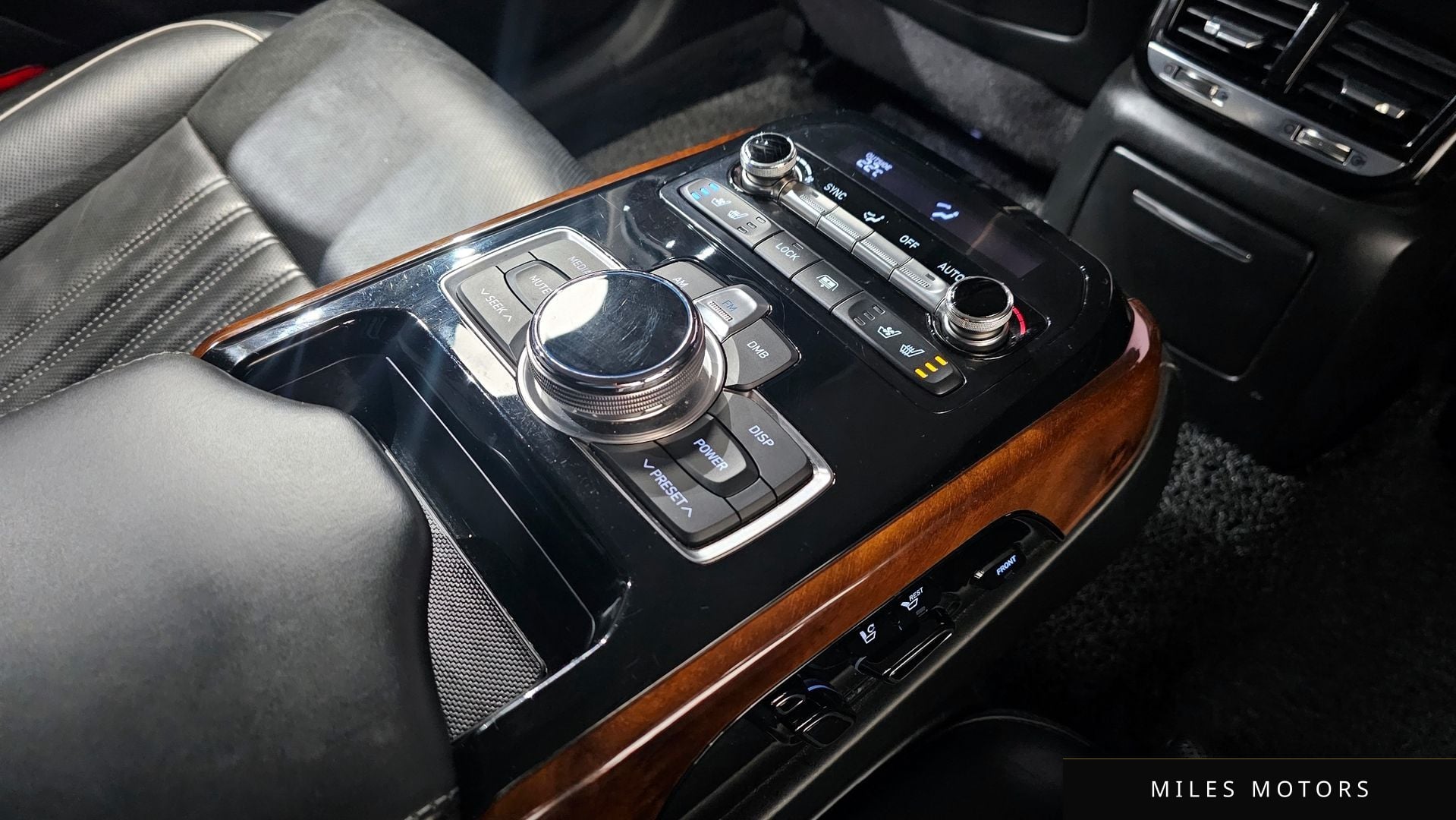 Genesis EQ900 2016 — миниатюра 24
