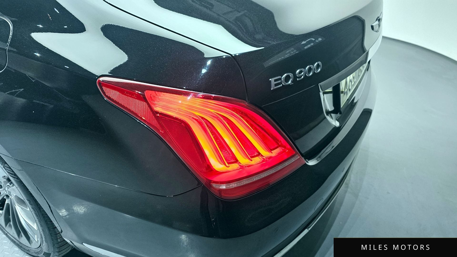 Genesis EQ900 2016 — миниатюра 9