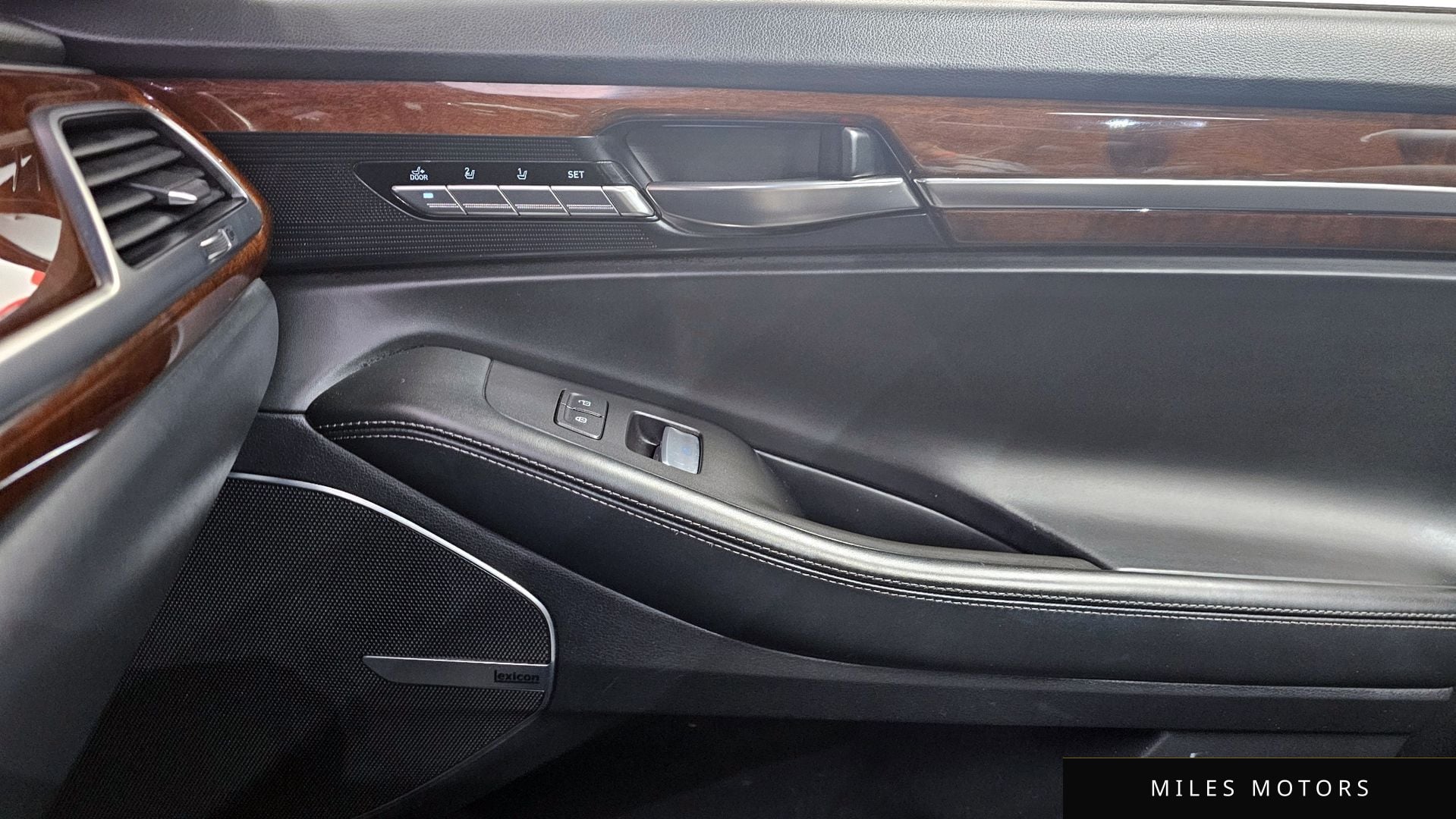 Genesis EQ900 2016 — миниатюра 15