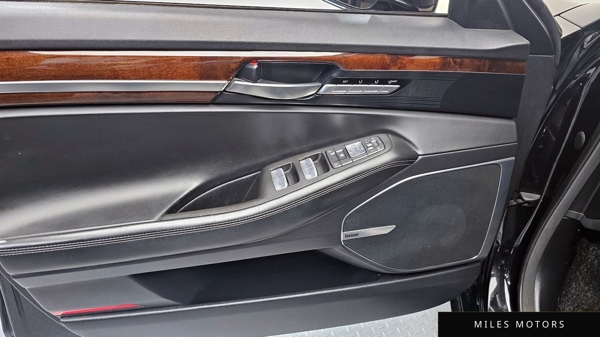 Genesis EQ900 2016 — миниатюра 36