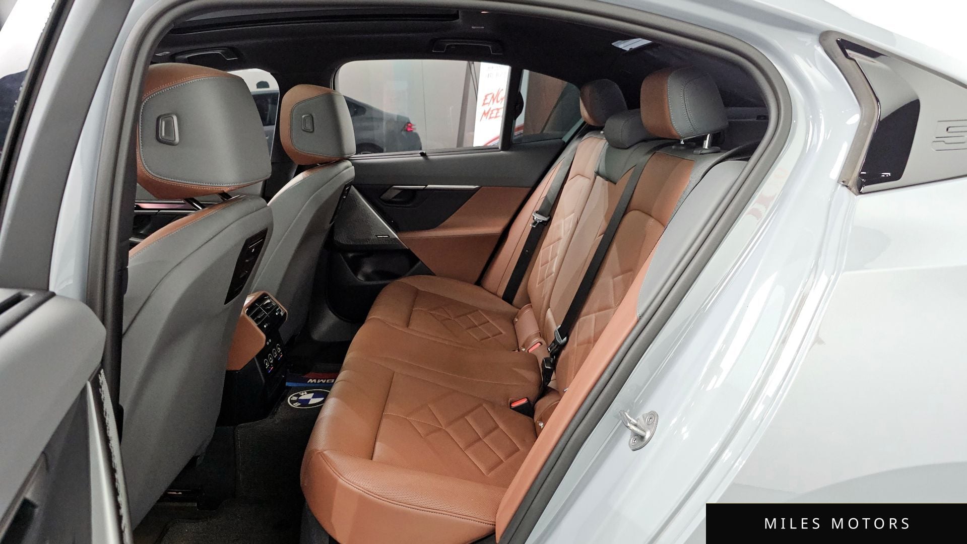 BMW 5시리즈 (G60) 2024 — миниатюра 16