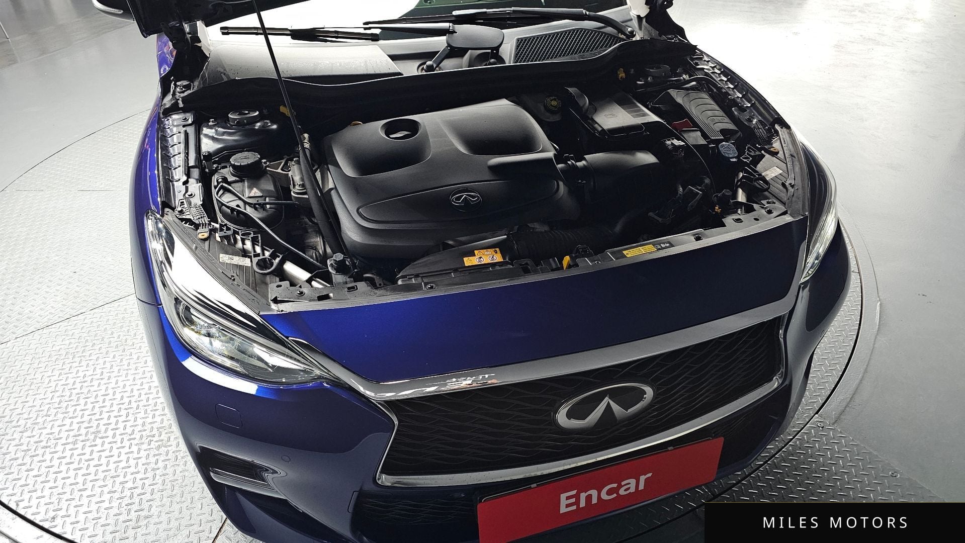 Infiniti Q30 2017 — миниатюра 6