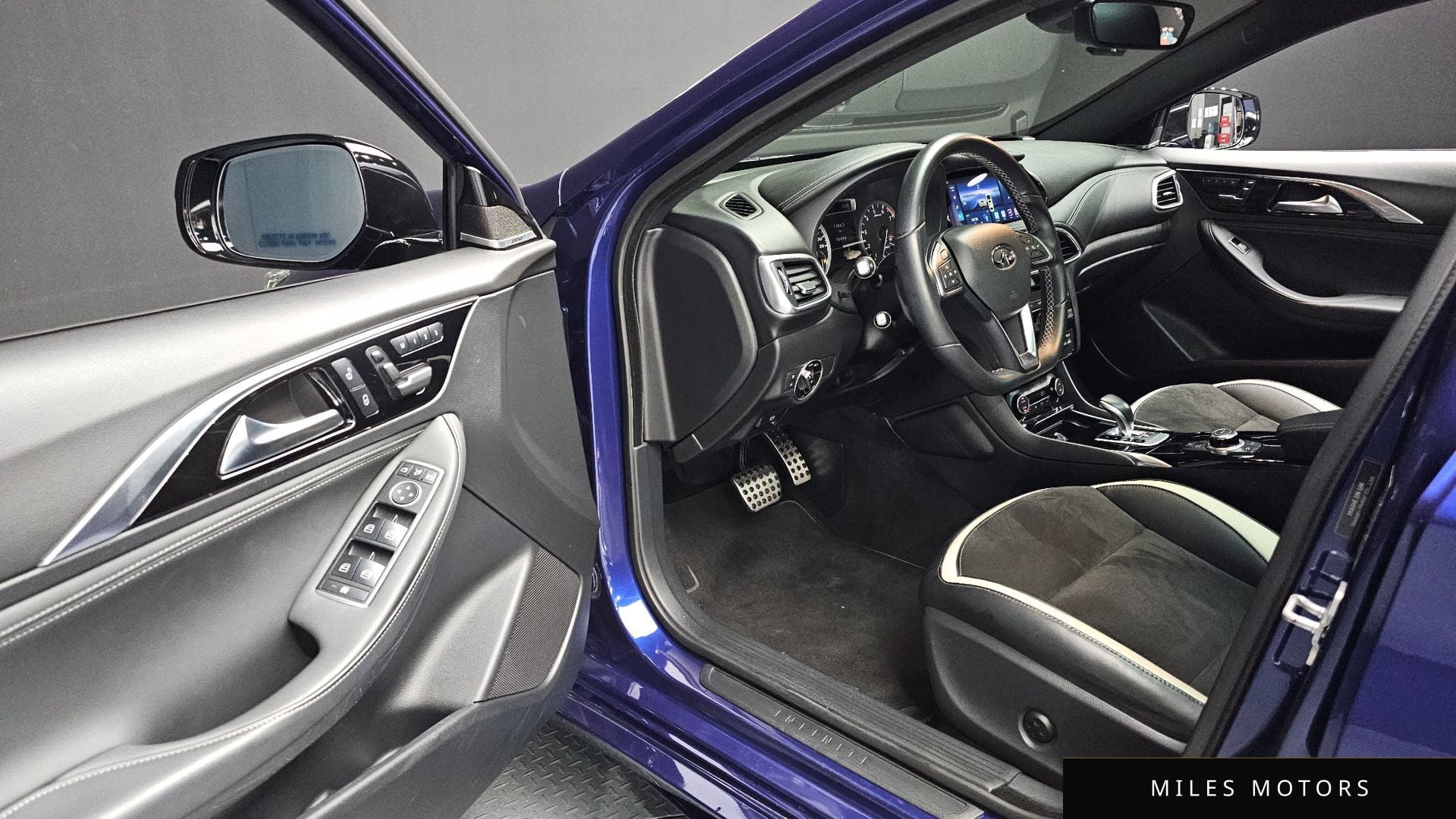 Infiniti Q30 2017 — миниатюра 17