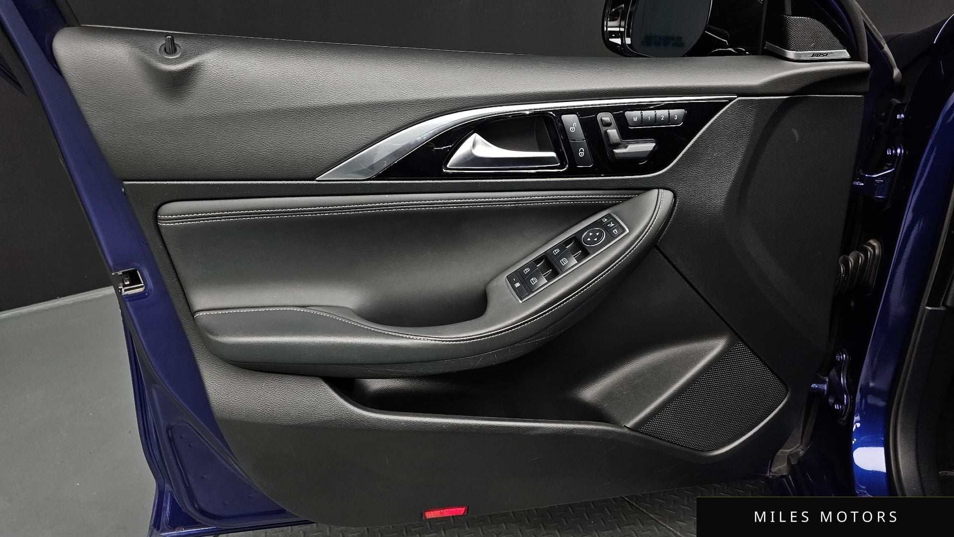Infiniti Q30 2017 — миниатюра 14
