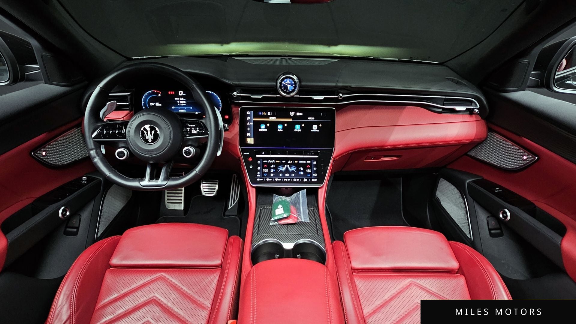 Maserati 그레칼레 2023 — миниатюра 9
