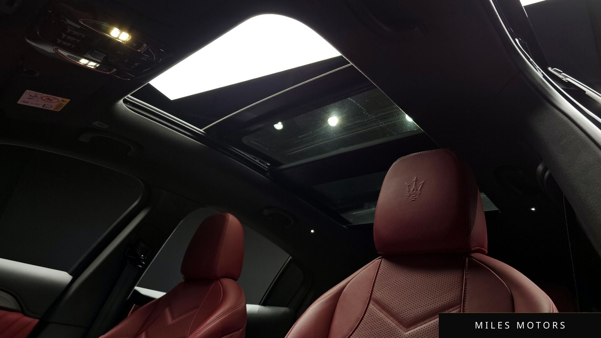 Maserati 그레칼레 2023 — миниатюра 21