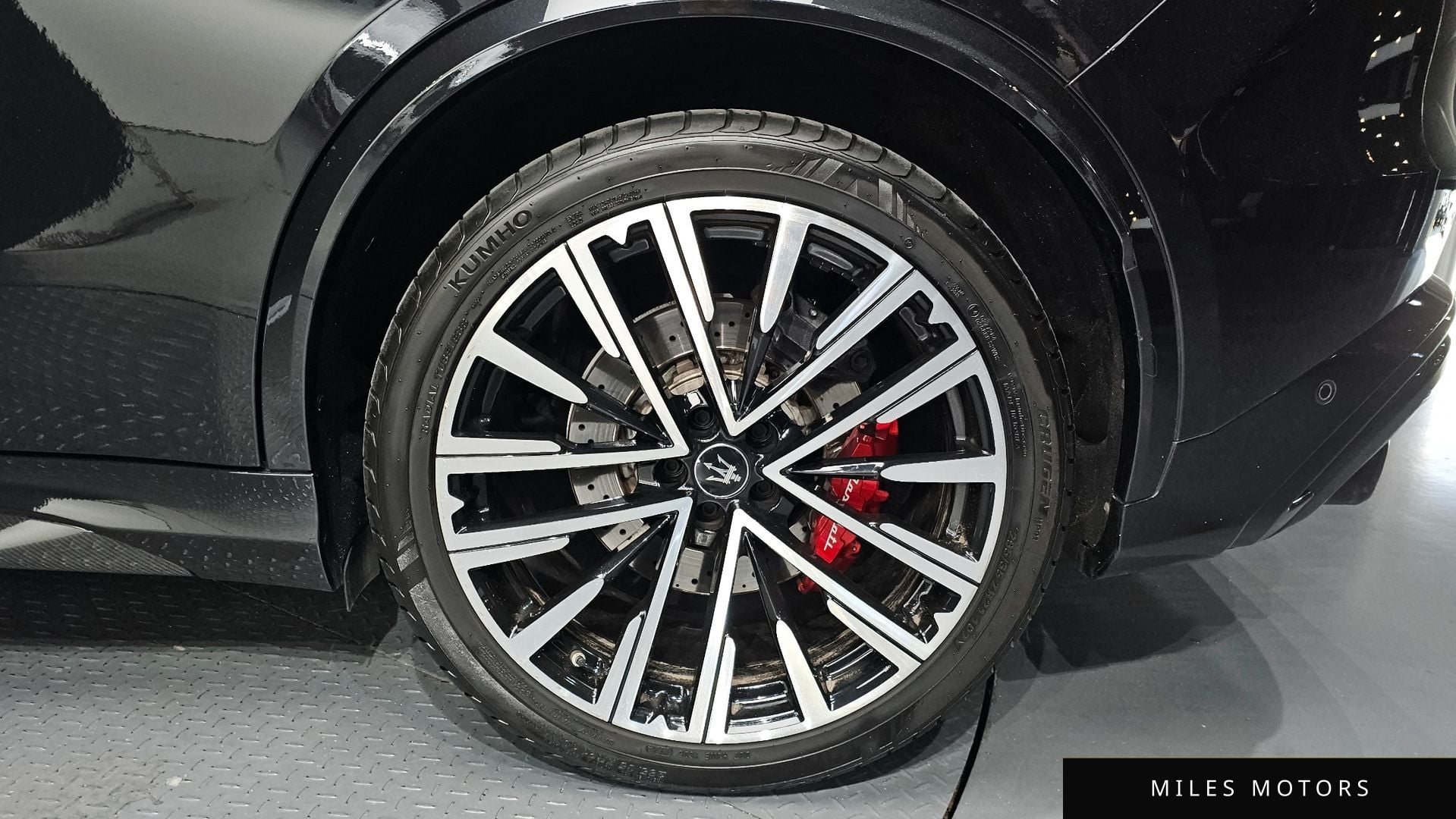 Maserati 그레칼레 2023 — миниатюра 7