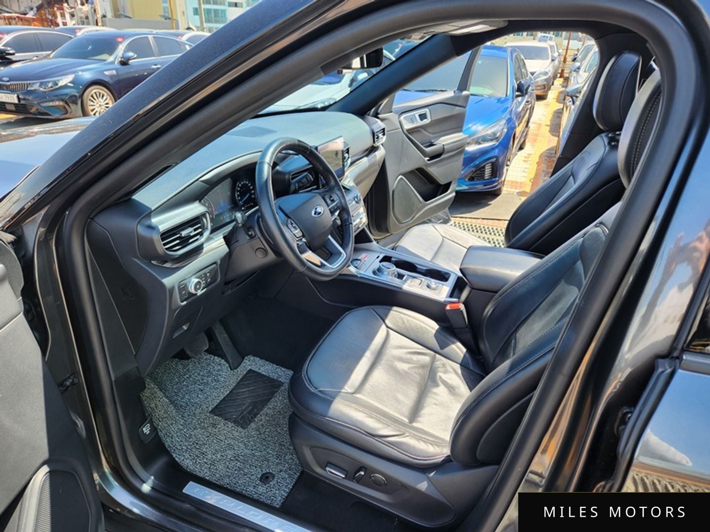 Ford Explorer 2020 — миниатюра 12