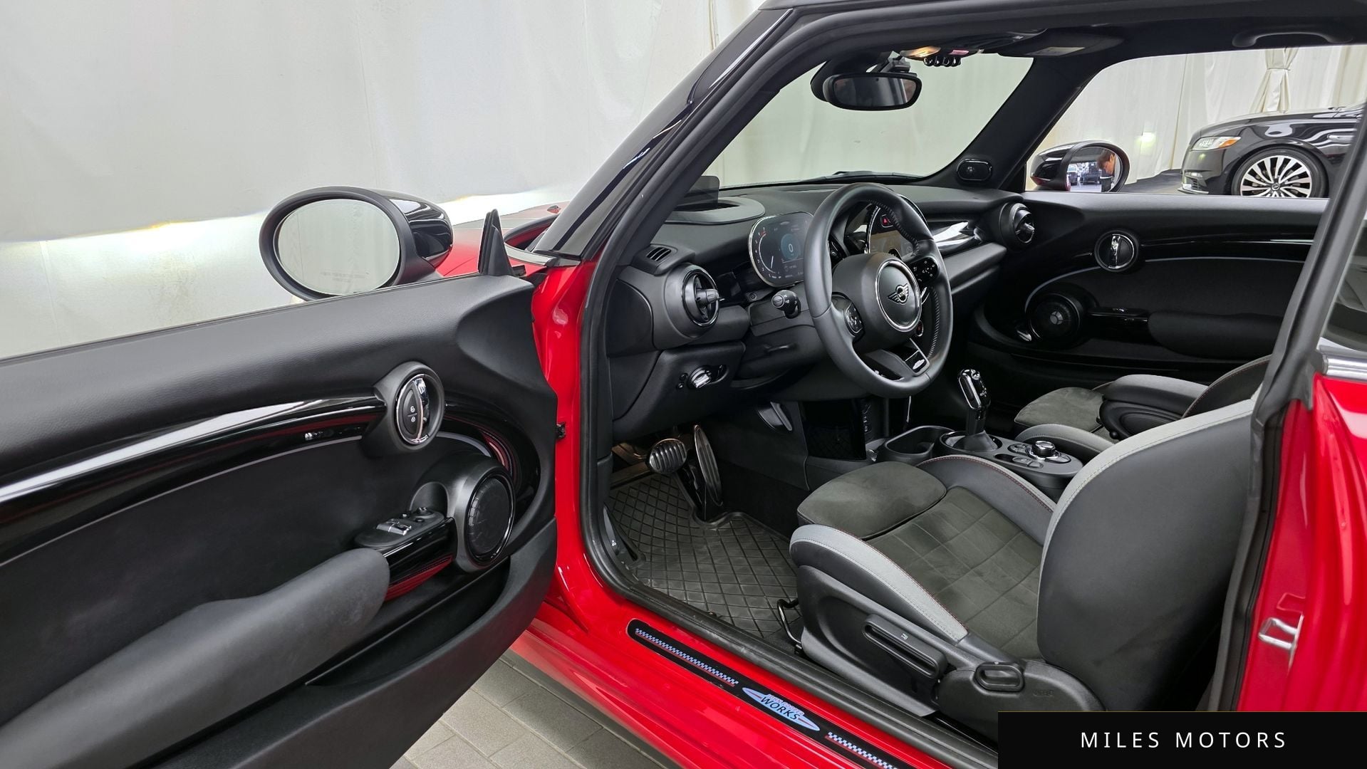 MINI 쿠퍼 S 2023 — миниатюра 10