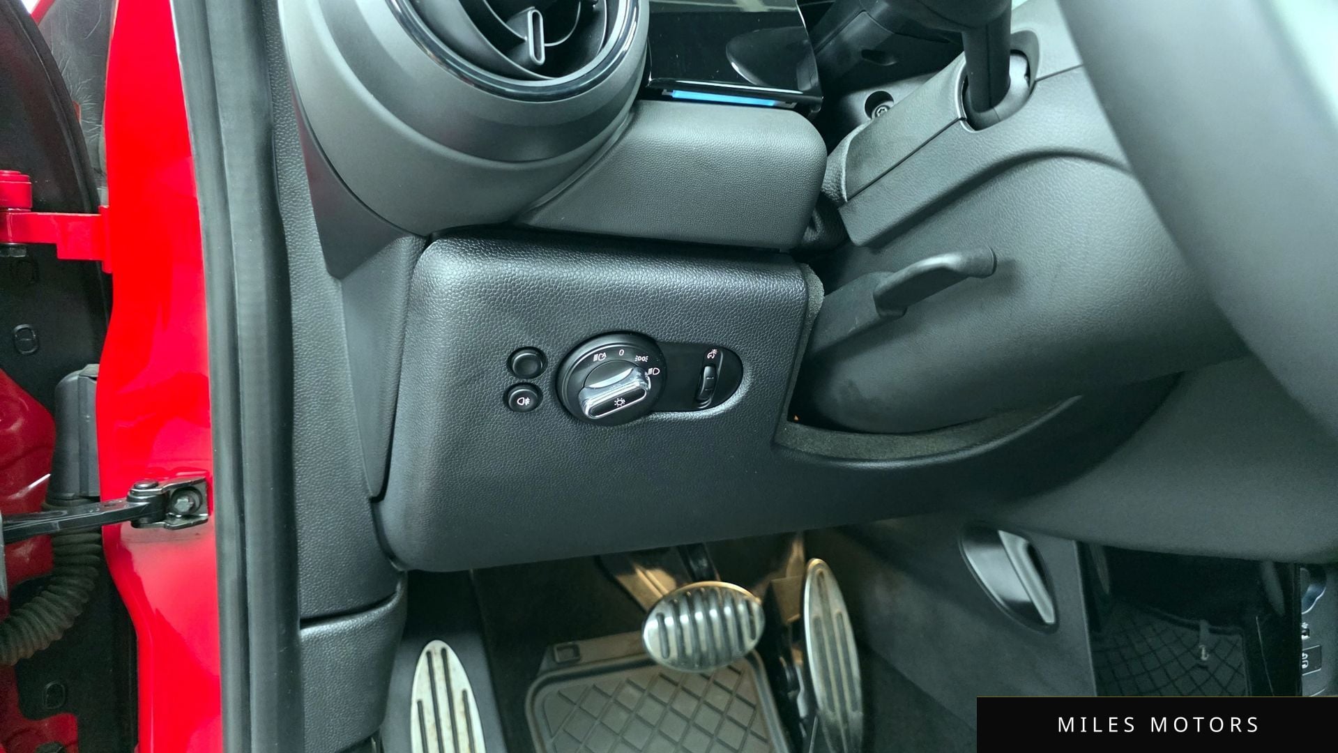 MINI 쿠퍼 S 2023 — миниатюра 16