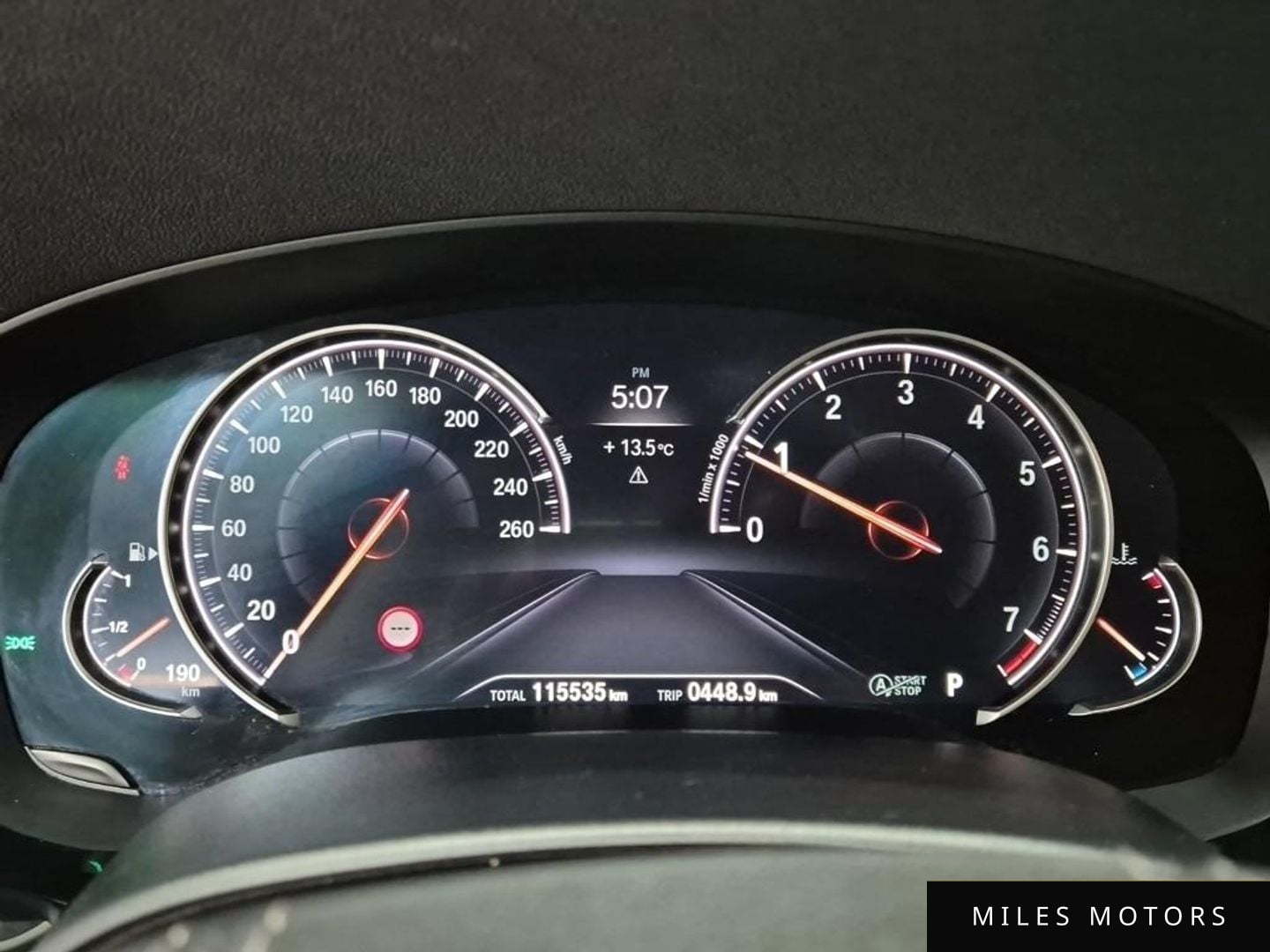 BMW 5 Series (G30) 2018 — миниатюра 5
