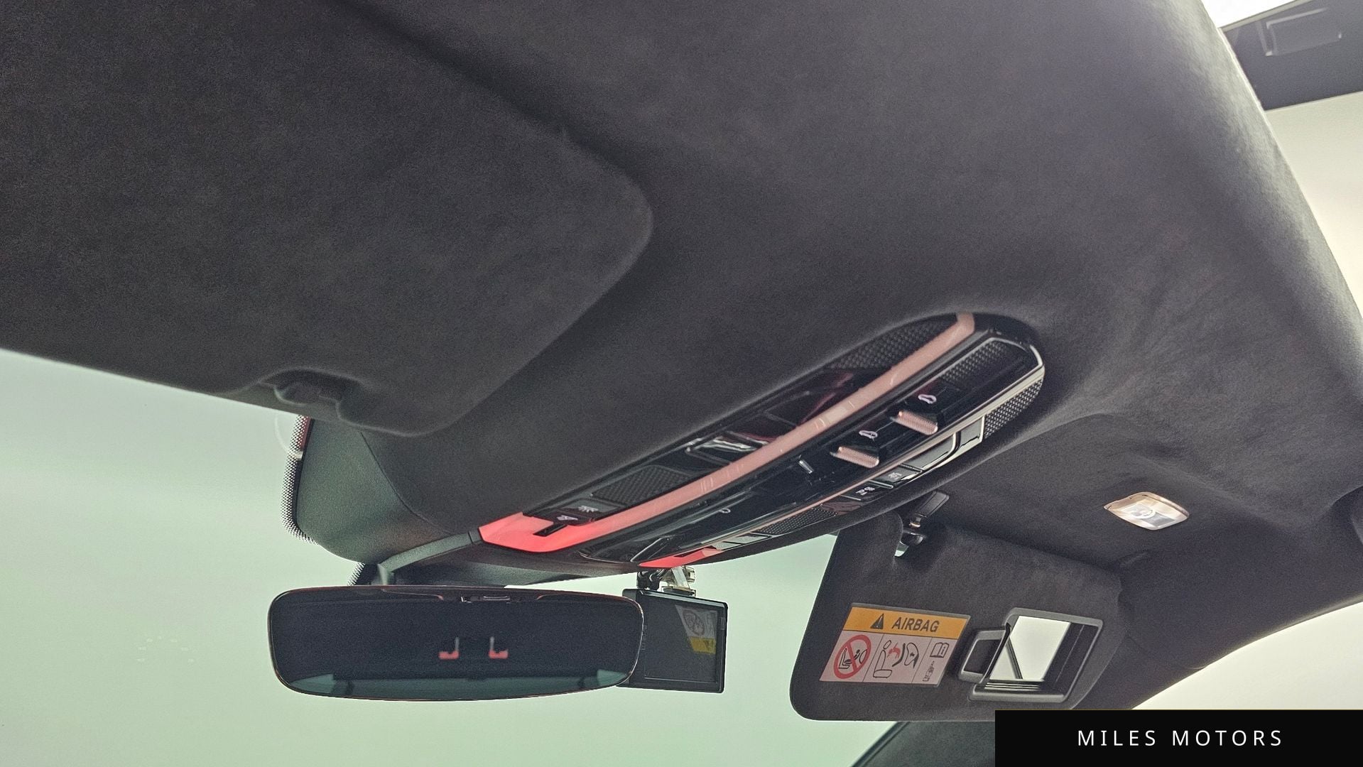 Porsche 파나메라 (971) 2020 — миниатюра 16