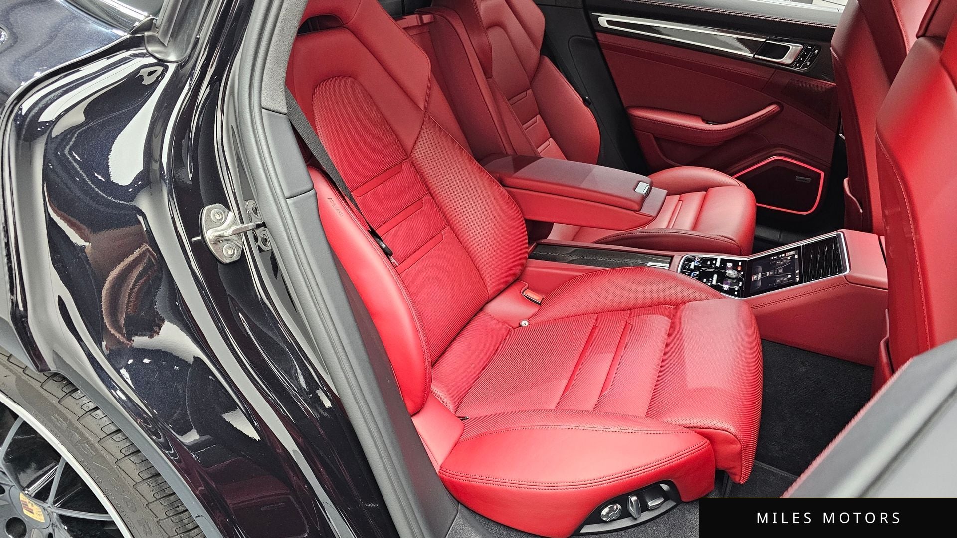 Porsche 파나메라 (971) 2020 — миниатюра 31