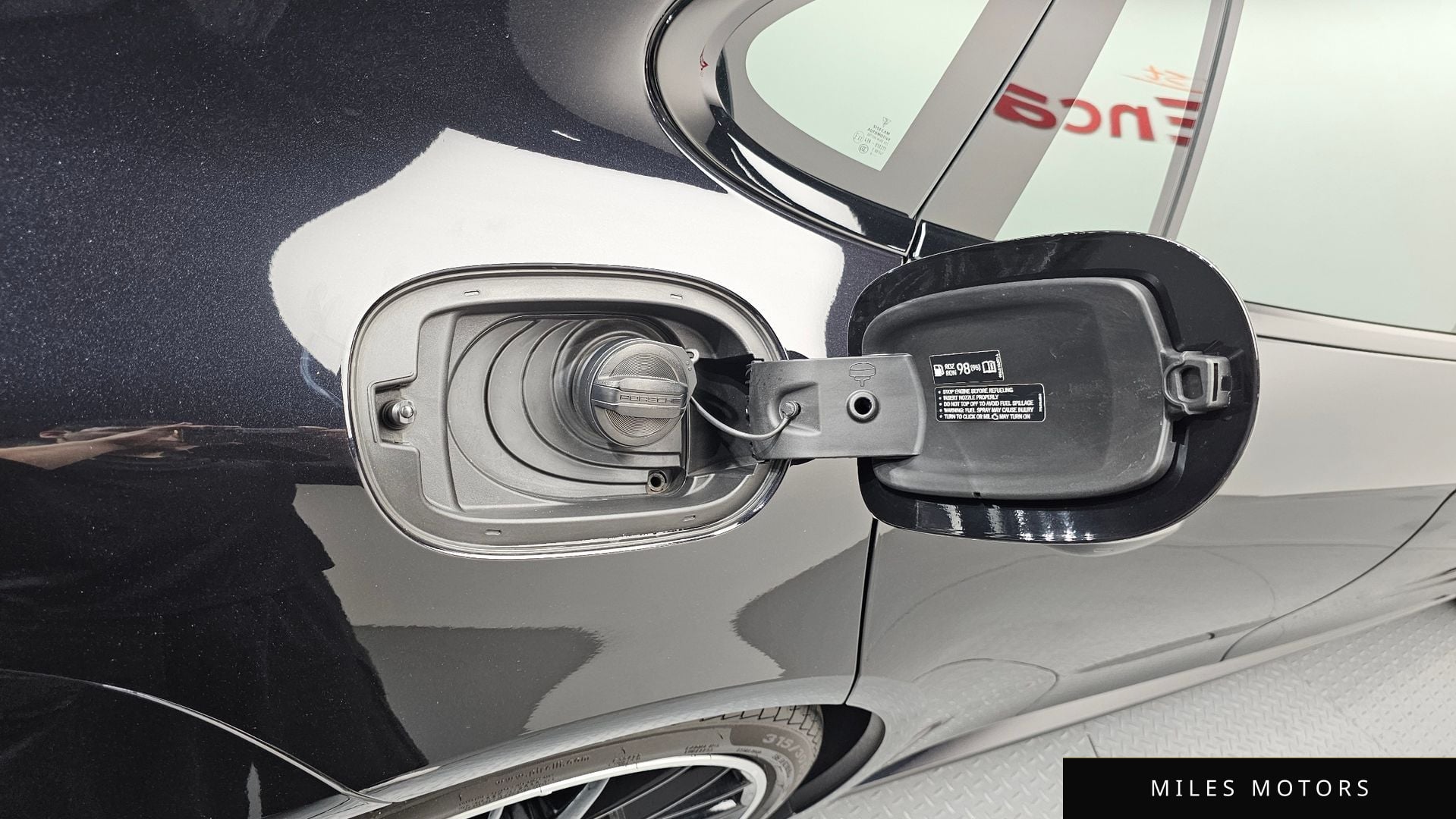 Porsche 파나메라 (971) 2020 — миниатюра 33