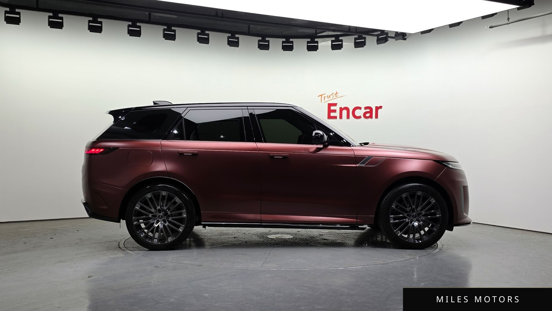 Land Rover Range Rover Sport 2025 — миниатюра 6